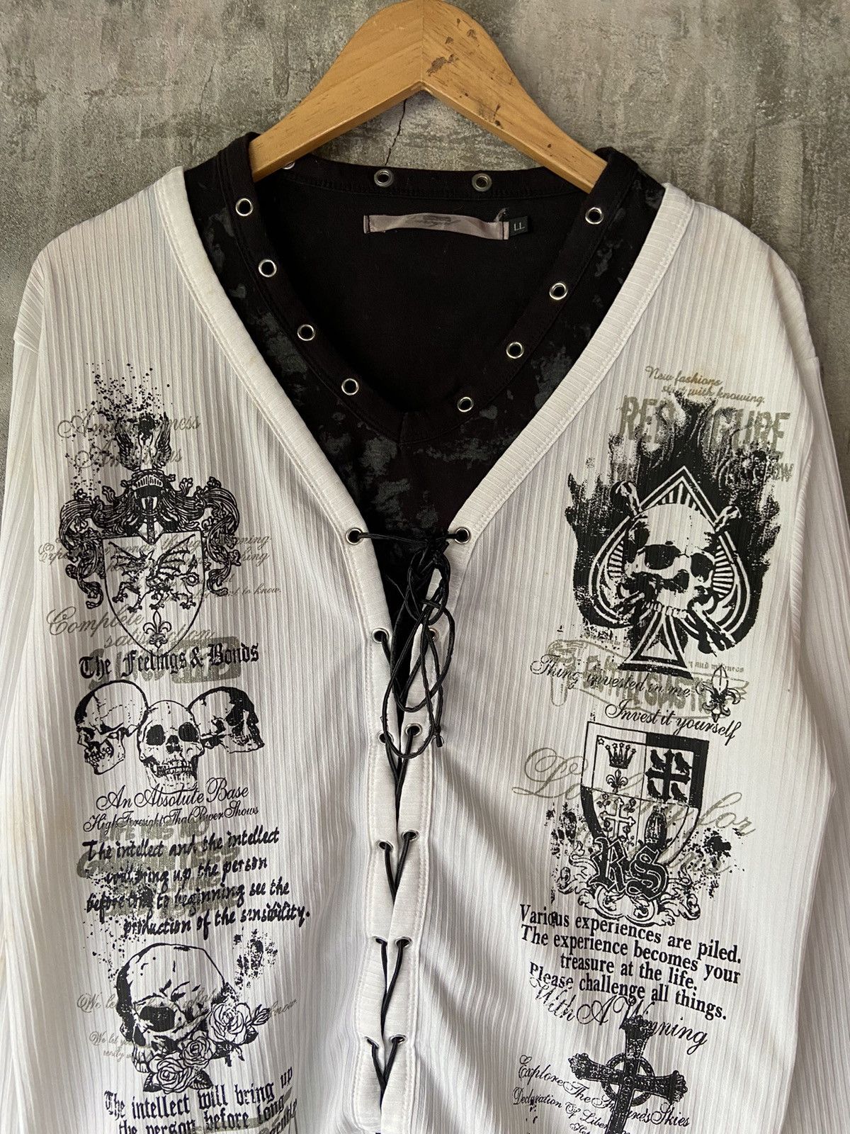 Beauty Beast JAPANESE POEM SKULL LONG SLEEVE Size US L / EU 52-54 / 3 - 2 Thumbnail