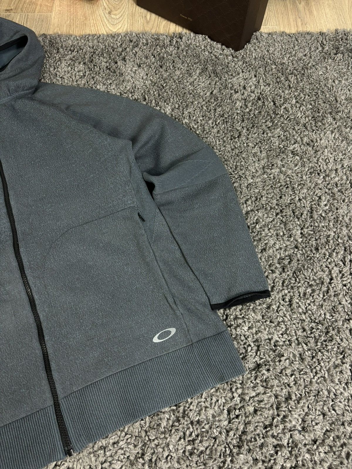 Oakley × Vintage Vintage Oakley Zip Up Jacket Softshell Gorpcore Size US M / EU 48-50 / 2 - 2 Thumbnail