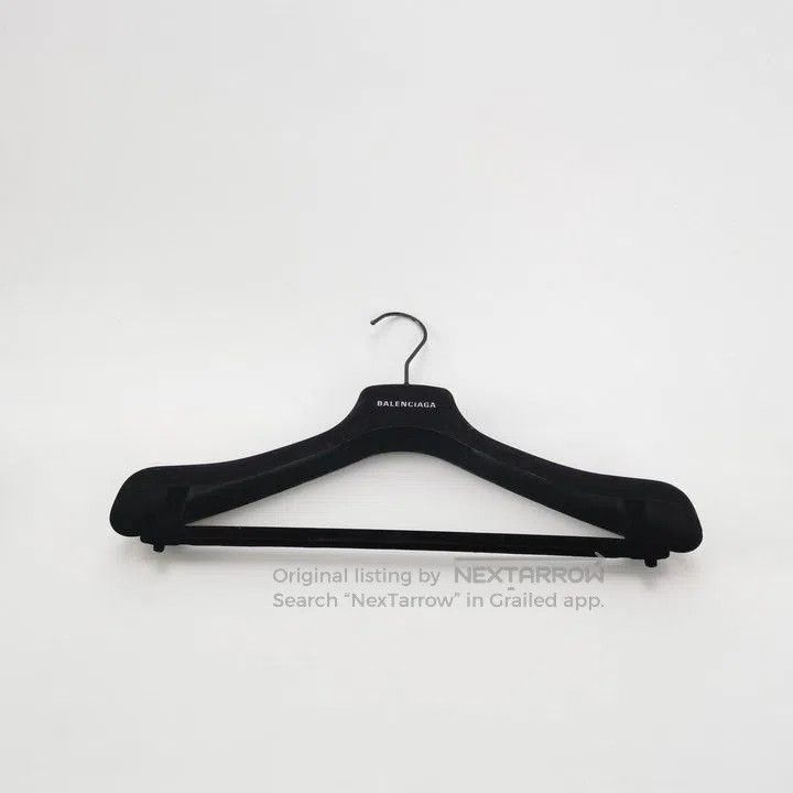 Balenciaga Balenciaga Distressed Cotton Logo Round Neck T-Shirt L. Size US L / EU 52-54 / 3 - 2 Thumbnail