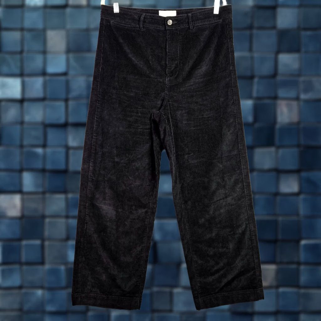 Everlane EVERLANE Black Wide Leg Corduroy High Rise Pant 14 Women's Pants Size 36" / US 14 / IT 50 - 1 Thumbnail