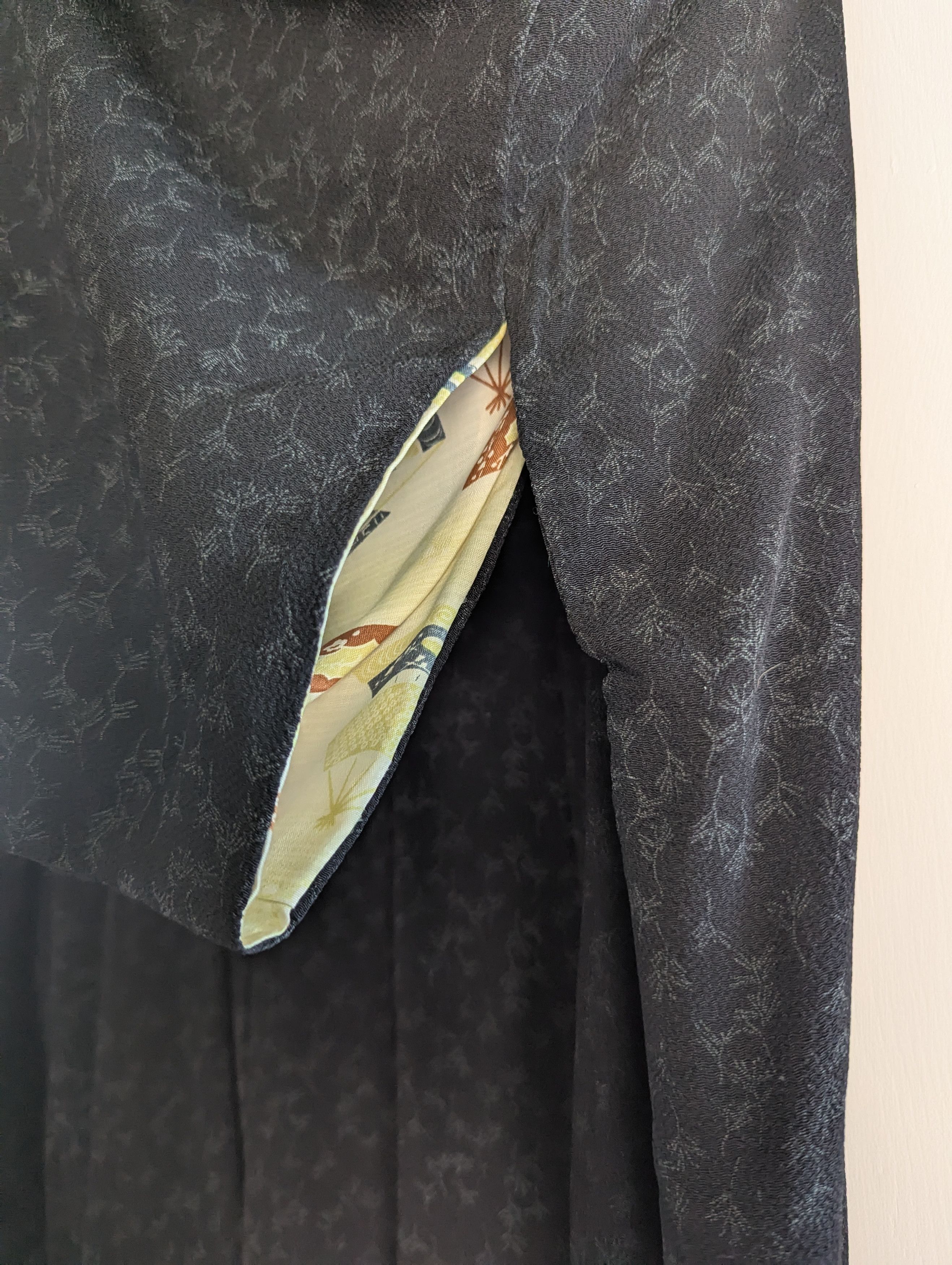 Japanese Brand Amazing authentic Japanese handmade KIMONO from Japan Size ONE SIZE - 3 Thumbnail