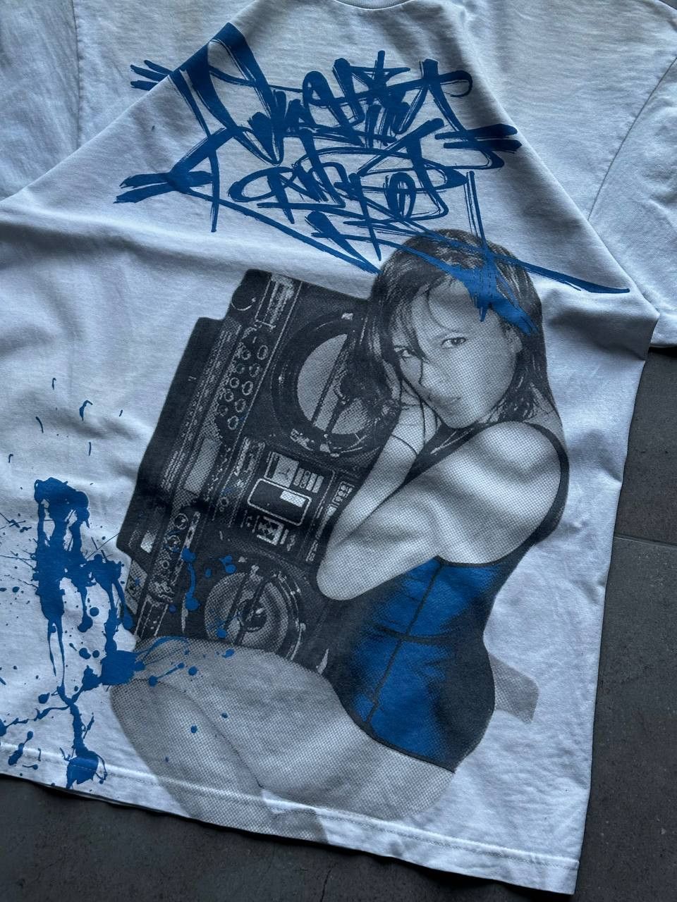Japanese Brand Vintage Quality Control Shirt Tee Rare Naked Sexy Girl Y2K Size US M / EU 48-50 / 2 - 4 Thumbnail