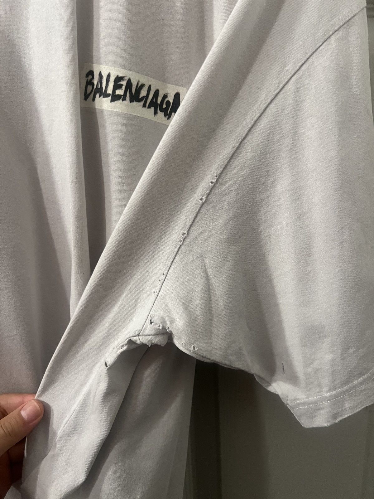 Balenciaga Balenciaga Distressed t-shirt Size US M / EU 48-50 / 2 - 6 Thumbnail