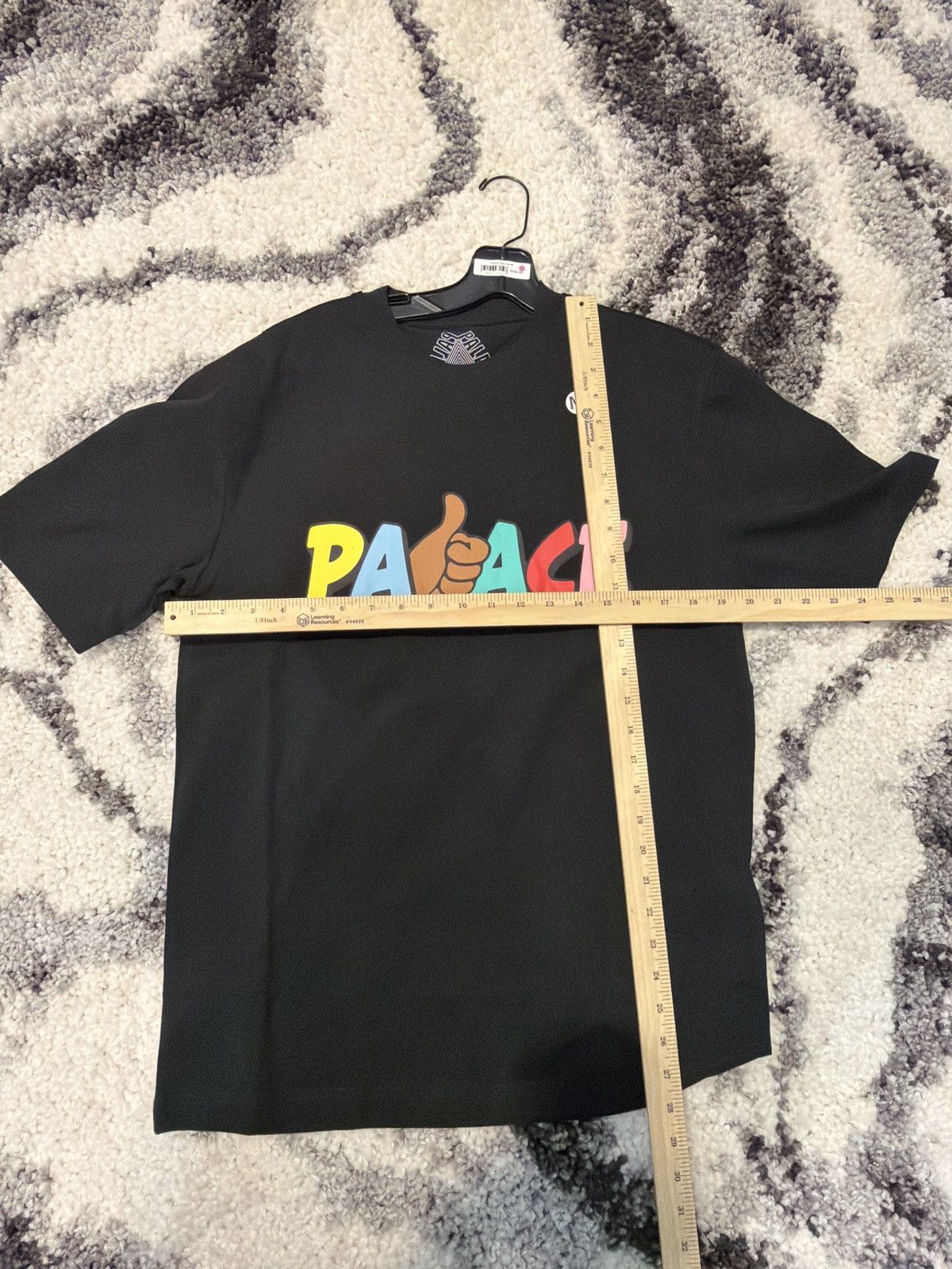 Palace Palace Shitface Tee Size-M Brand New quick Shipping Size US M / EU 48-50 / 2 - 1 Thumbnail