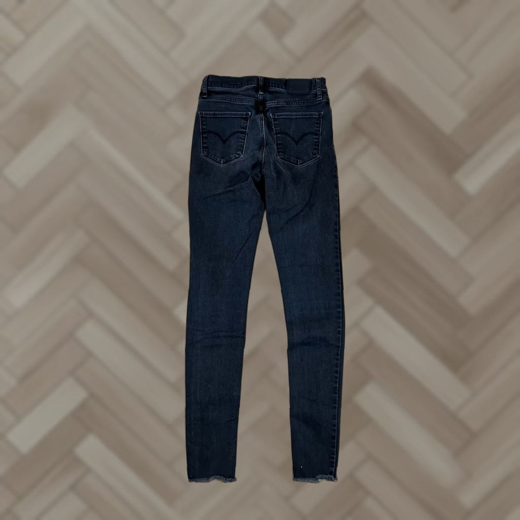 Levi's Levi's 720 Skinny Jeans Womens Black Denim Wash 26 Regular High Rise Pockets Denim Zip Cotton Blend Jeans Women Size 26" / US 2 / IT 38 - 1 Thumbnail
