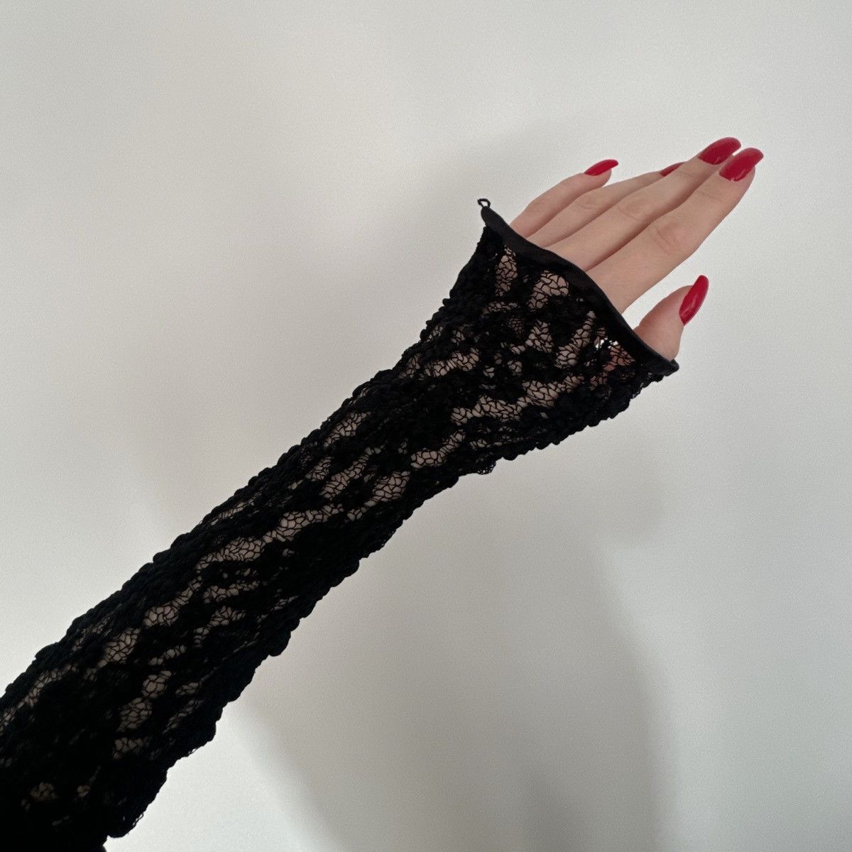Dolce & Gabbana D&G Dolce & Gabbana black textured lace dress with satin bow Size S / US 4 / IT 40 - 5 Thumbnail