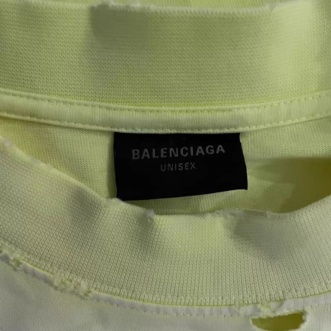 Balenciaga Balenciaga 24SS Tape Logo Fluo Yellow T - Shirt XS Size XS / US 0-2 / IT 36-38 - 3 Thumbnail