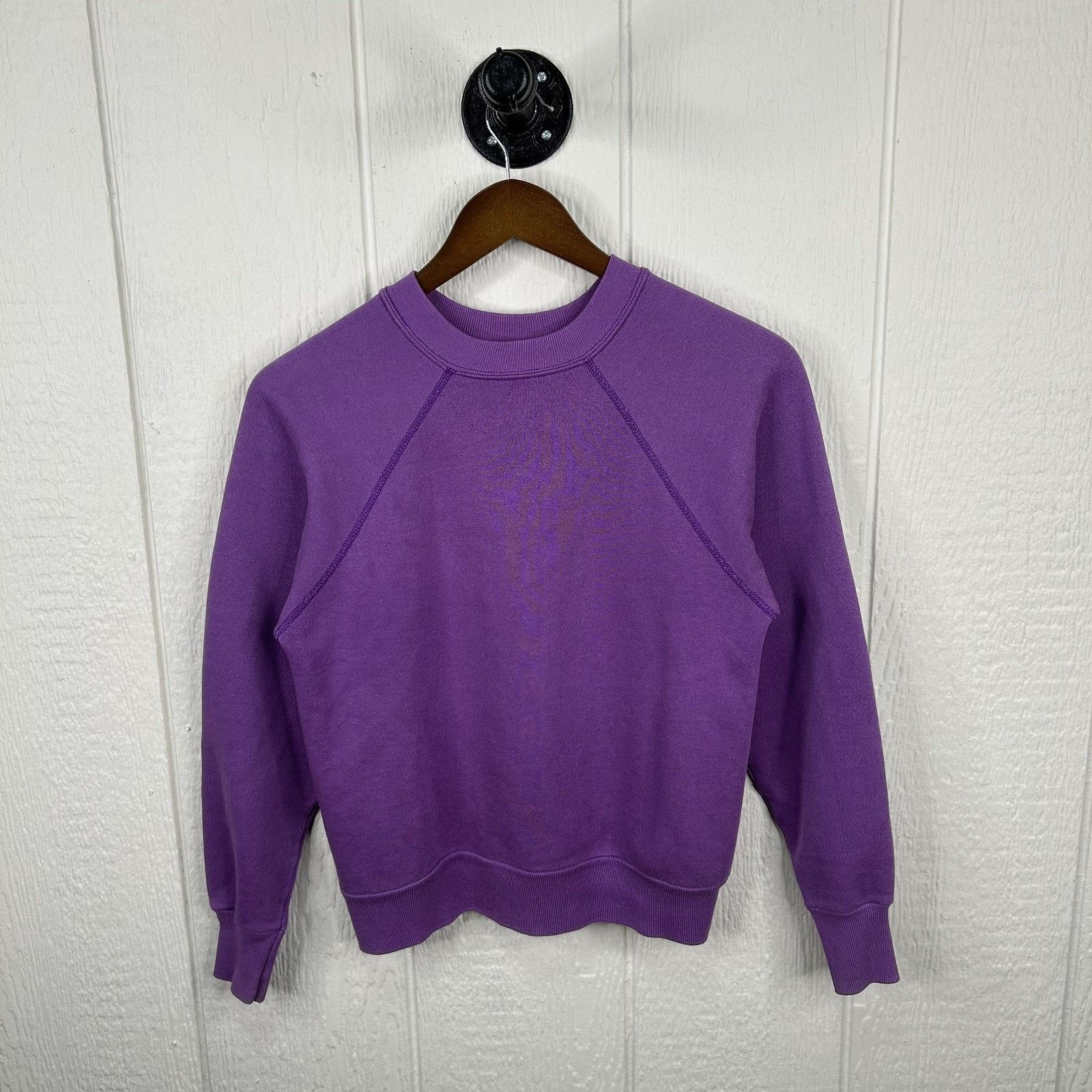 Other Vintage 90's Purple Blank Crewneck Small Size US S / EU 44-46 / 1 - 1 Thumbnail