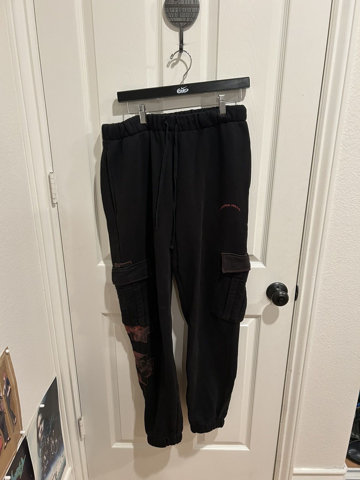 Siberia hill CROSS CARGO SWEATPANTS