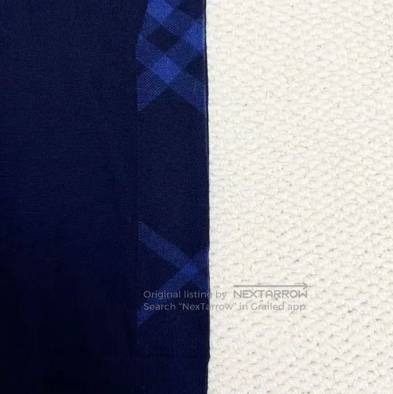 Burberry Burberry Women's Navy Wool Knit Sweater. Size S / US 4 / IT 40 - 3 Thumbnail