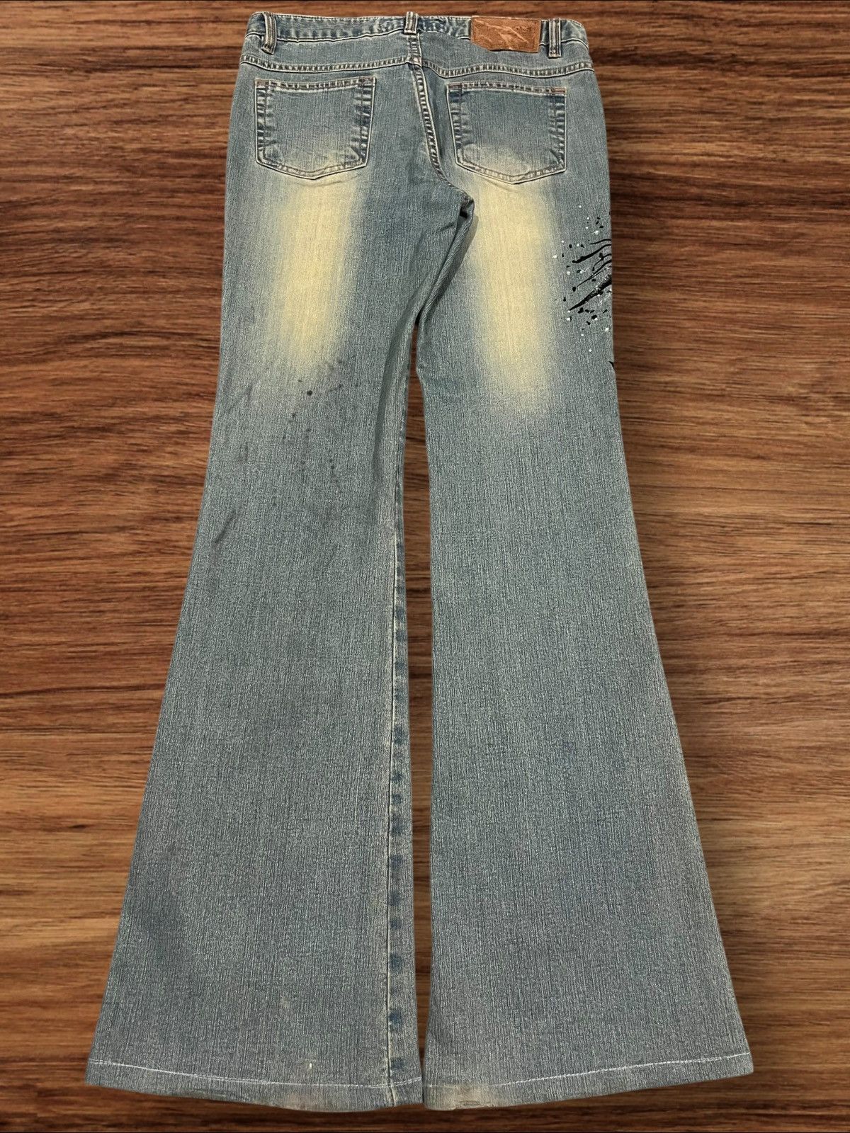 Japanese Brand Vintage Japanese Brand Customised Elegant Women Flare Jeans Size 28" / US 6 / IT 42 - 2 Thumbnail