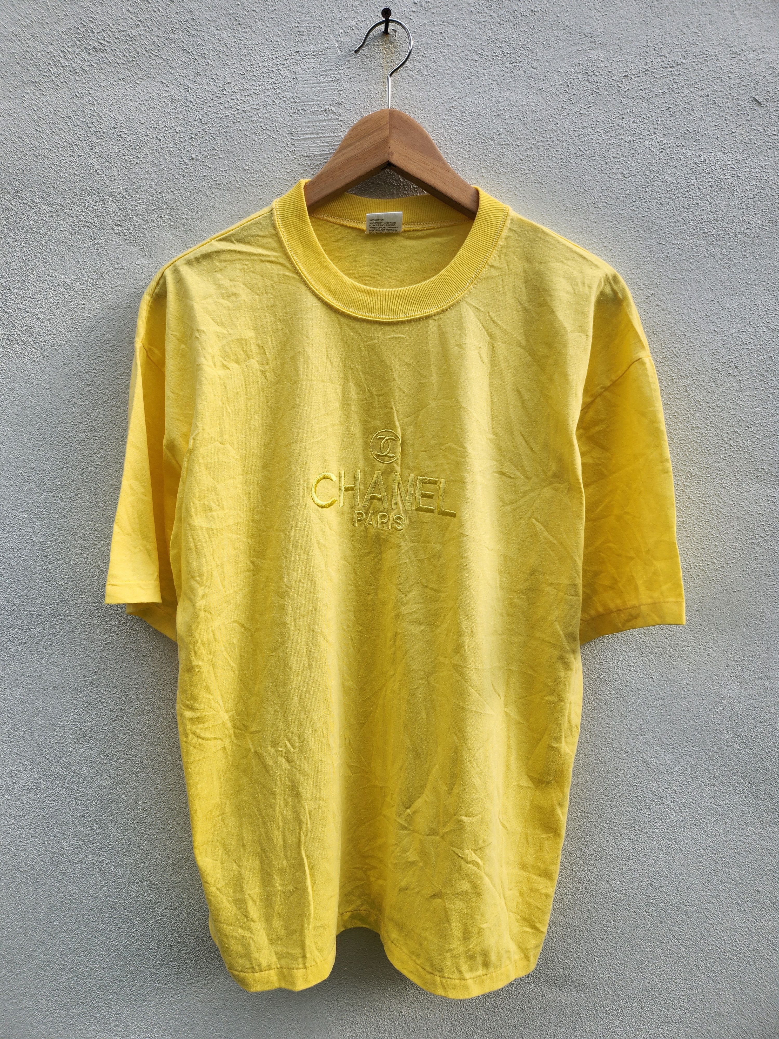 Vintage 💥CHANEL BOUTIQUE Souvenir T-Shirts Size US L / EU 52-54 / 3 - 1 Thumbnail