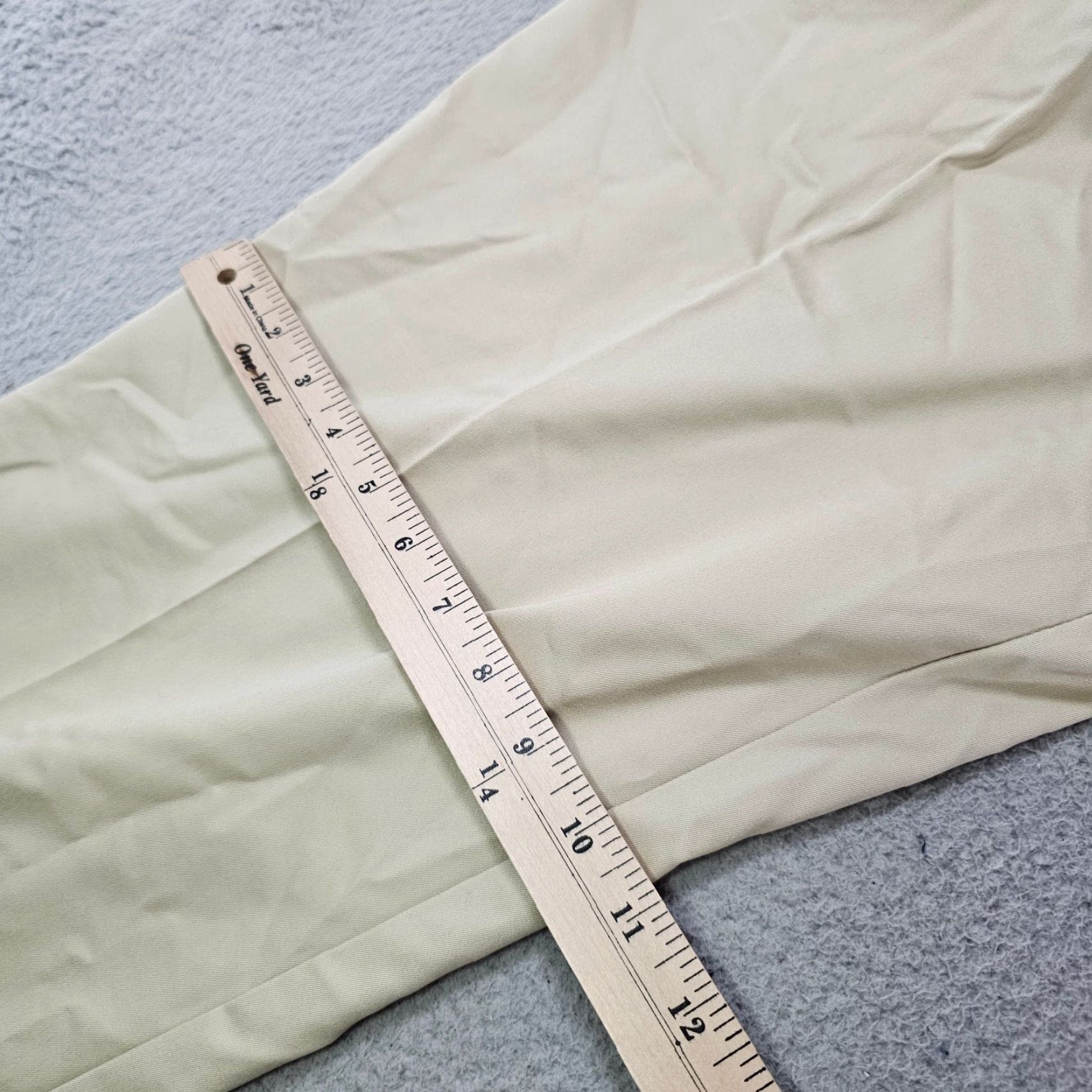 Vintage Kirkland Dress Pants Mens 34x30 Tan Classic Fit Comfort Non Iron Pleated Cotton Dress Pants Mens 34 Tan Classic Fit Cotton Pants Holiday 90s? Size US 34 / EU 50 - 6 Thumbnail