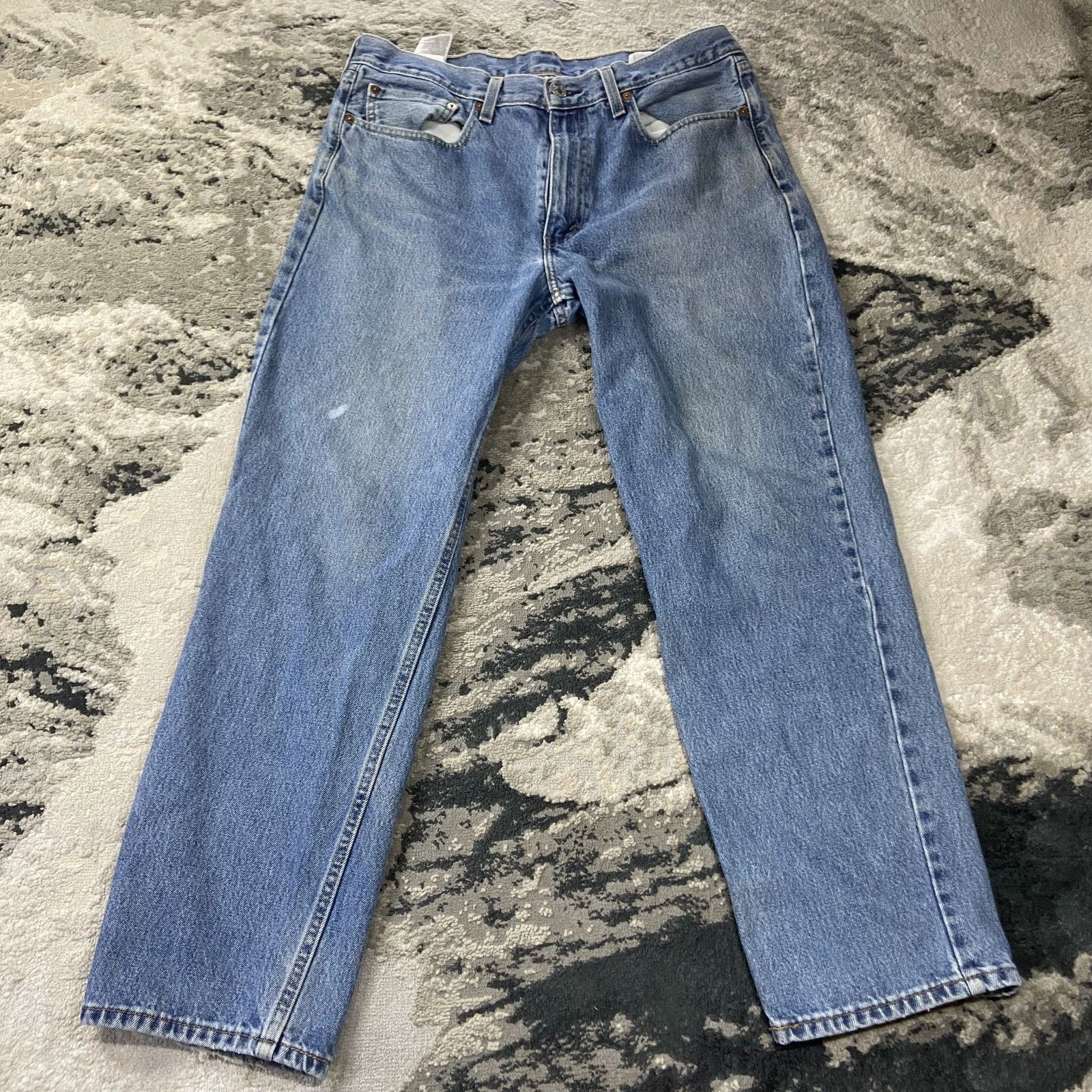 Levi's Vintage Levis 550 Jeans Mens 36x31 Blue Denim Medium Wash Size US 36 / EU 52 - 1 Thumbnail