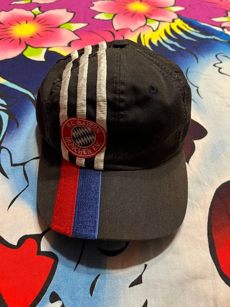 Adidas × Vintage Vintage Adidas Bayern soccer cap in black 90s Size ONE SIZE - 1 Thumbnail