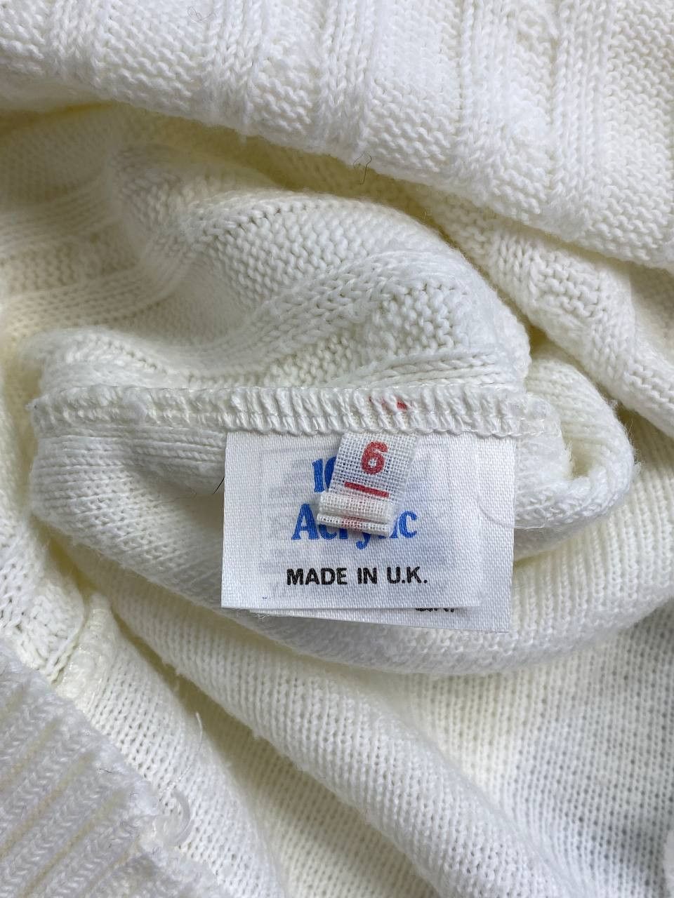 Fred Perry Vintage Fred Perry V-Neck Knit Sweater Size US L / EU 52-54 / 3 - 9 Thumbnail
