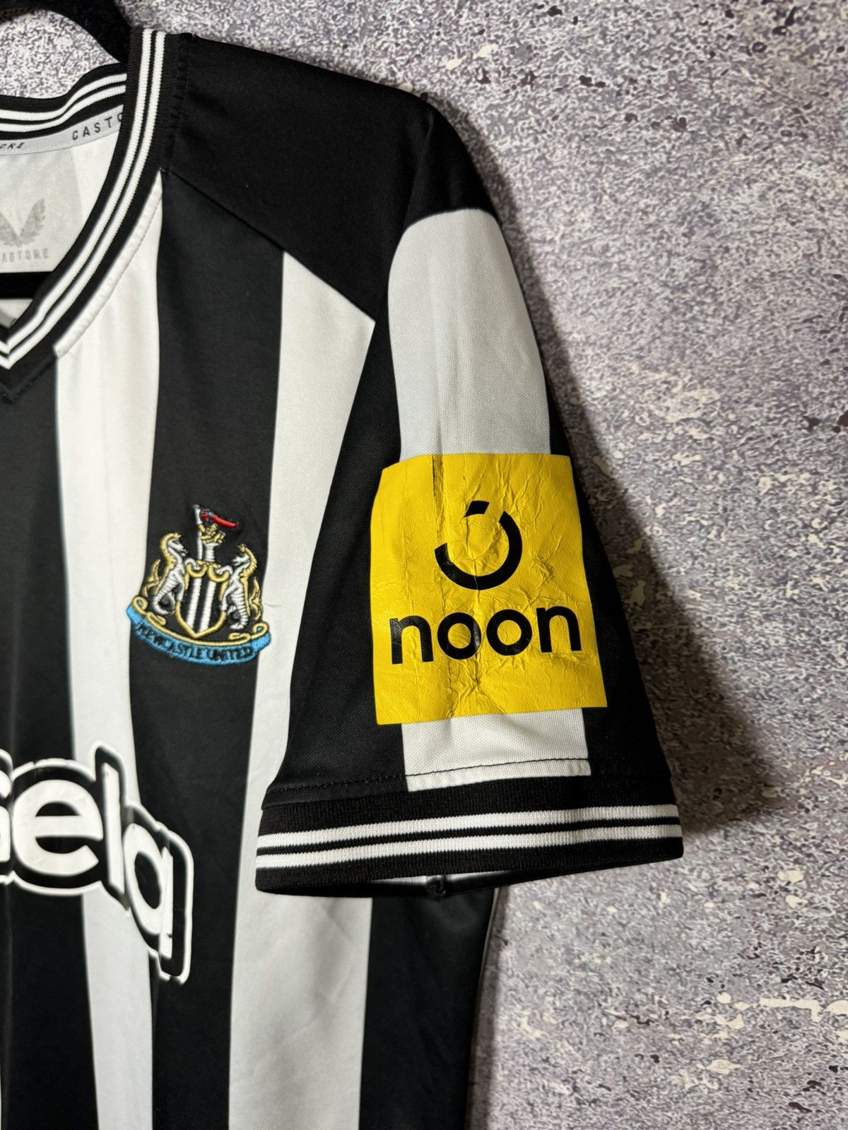 Castore × Vintage BURN Newcastle United 2023/24 Castore Soccer Jersey Size US M / EU 48-50 / 2 - 7 Thumbnail