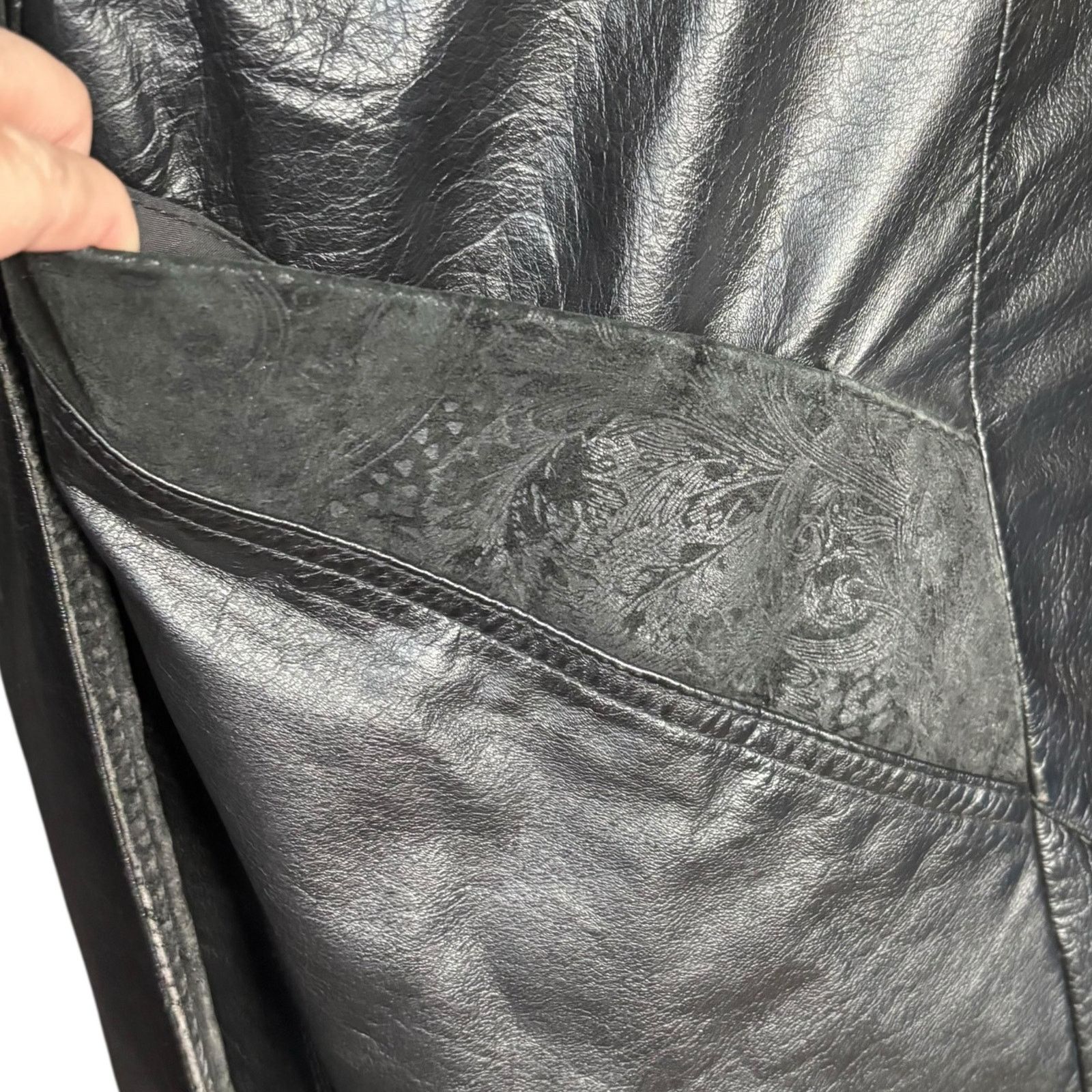 Wilsons Leather Vintage Wilsons Leather Black Long Trench Coat Suede Floral Size M / US 6-8 / IT 42-44 - 7 Thumbnail