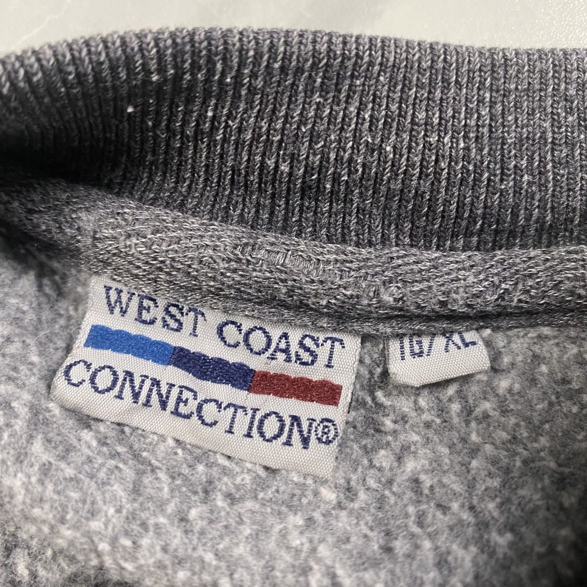 Other Vintage y2k Whistler Canada Crewneck Size US XL / EU 56 / 4 - 4 Thumbnail
