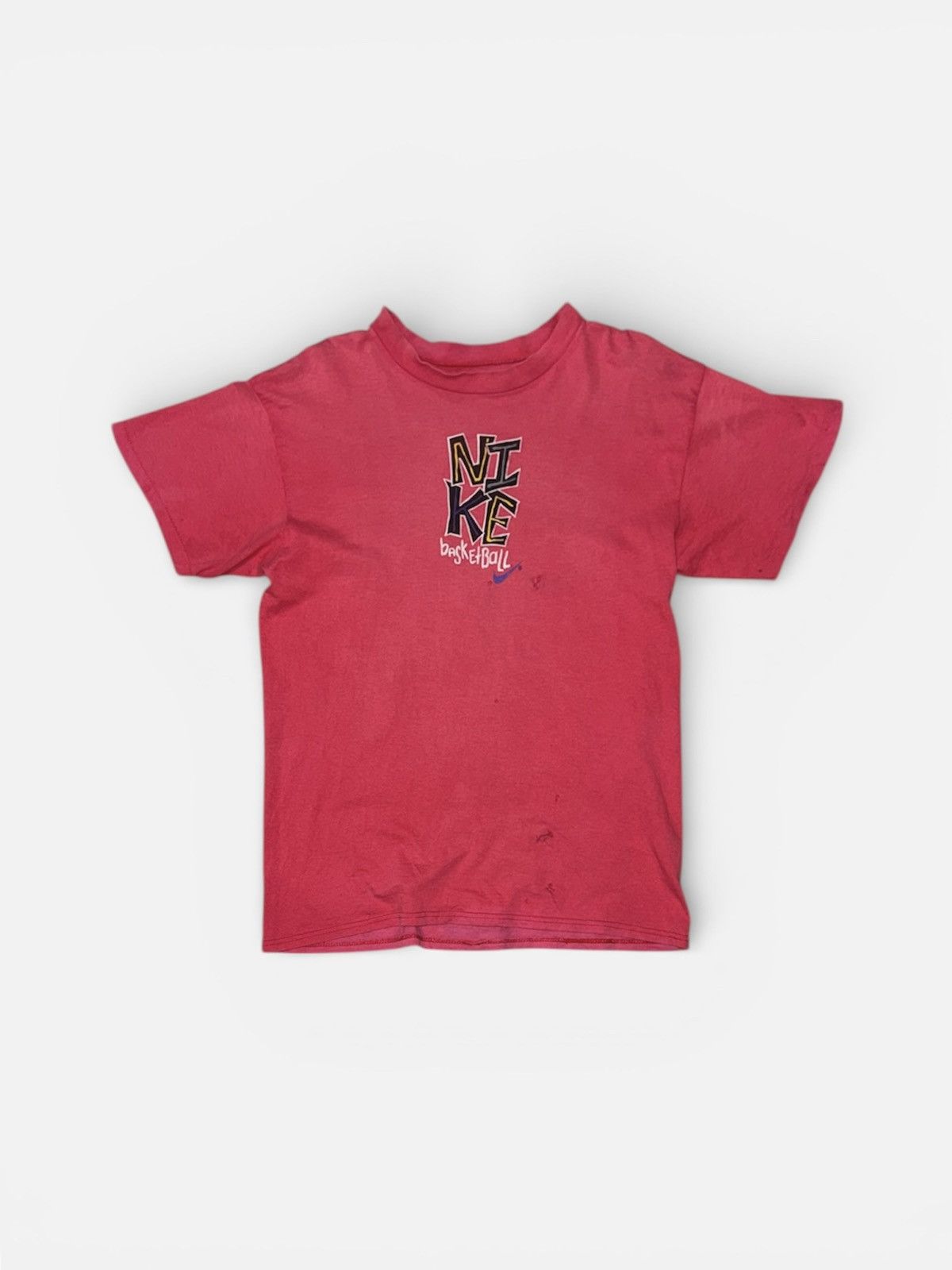 Nike Vintage Rare 90s Nike Basketball T-Shirt Distressed Fit Size US M / EU 48-50 / 2 - 1 Thumbnail