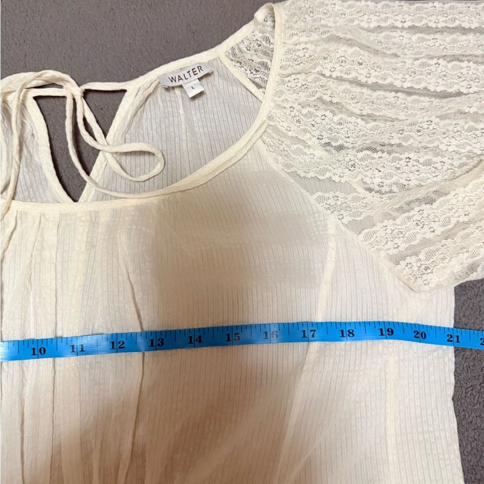 & Other Stories Chic White Lace Flutter Sleeve Blouse Size L / US 10 / IT 46 - 11 Thumbnail