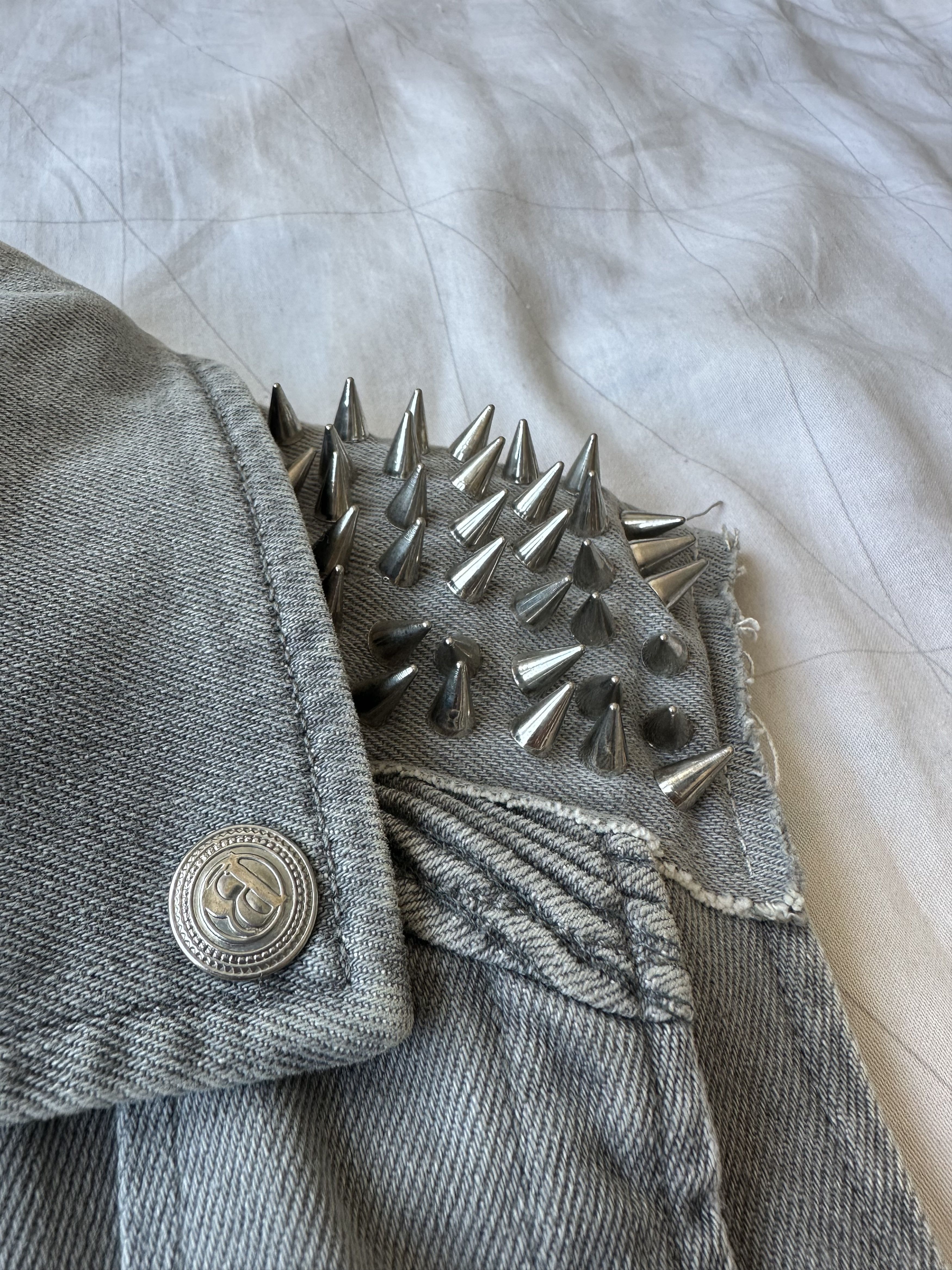 Pierre Balmain Pierre Balmain Spikes Studded Zip Denim Vest Jacket Archive Size XS / US 0-2 / IT 36-38 - 4 Thumbnail
