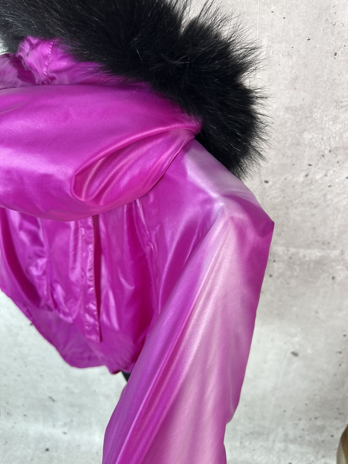 Dolce & Gabbana Dolce & Gabbana Fuchsia Cropped Hooded Raccoon Trim Jacket Size US XS / EU 42 / 0 - 15 Thumbnail
