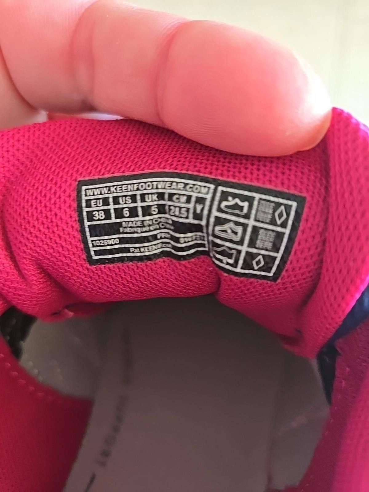 KEEN KEEN Knotch Peak Sneakers Womens Size 6 Waterproof Shoes NEW Size US 6 / IT 36 - 9 Thumbnail
