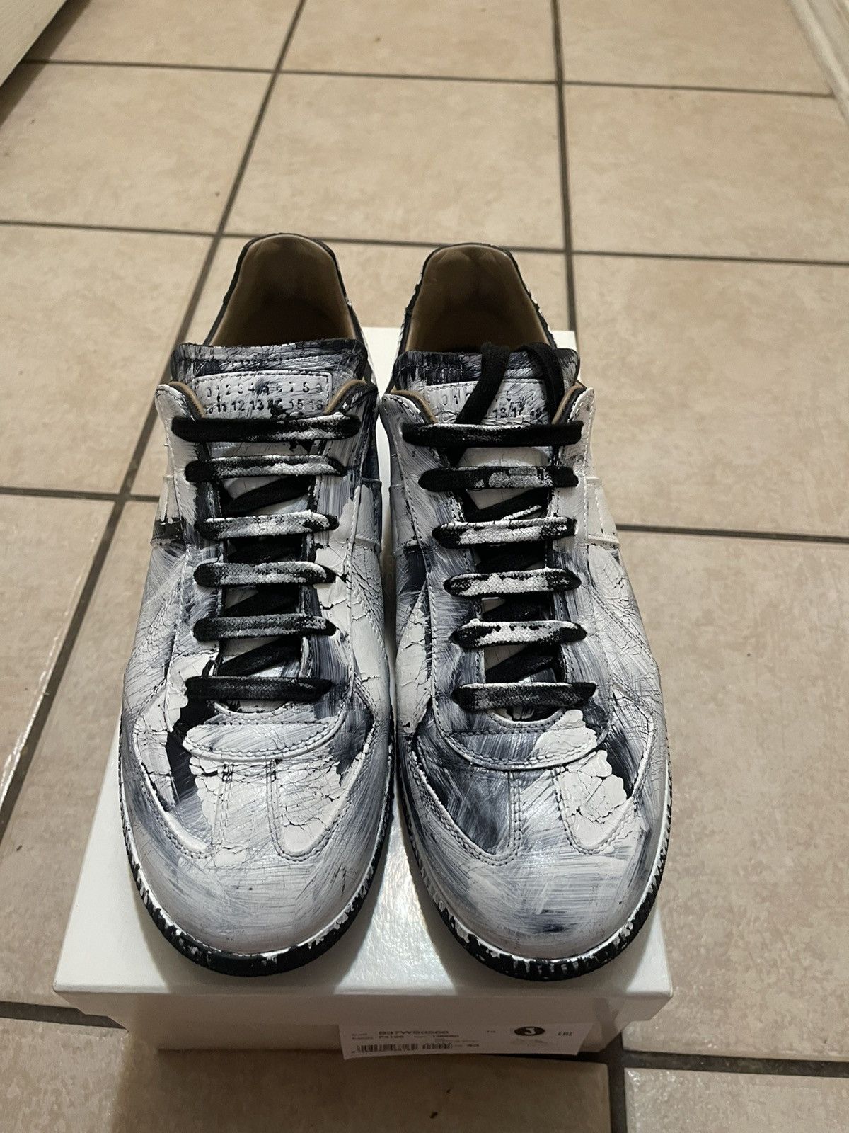 Maison Margiela Maison Margiela Replica GAT Bianchetto Paint 43 OG All Size US 10.5 / EU 43-44 - 2 Thumbnail