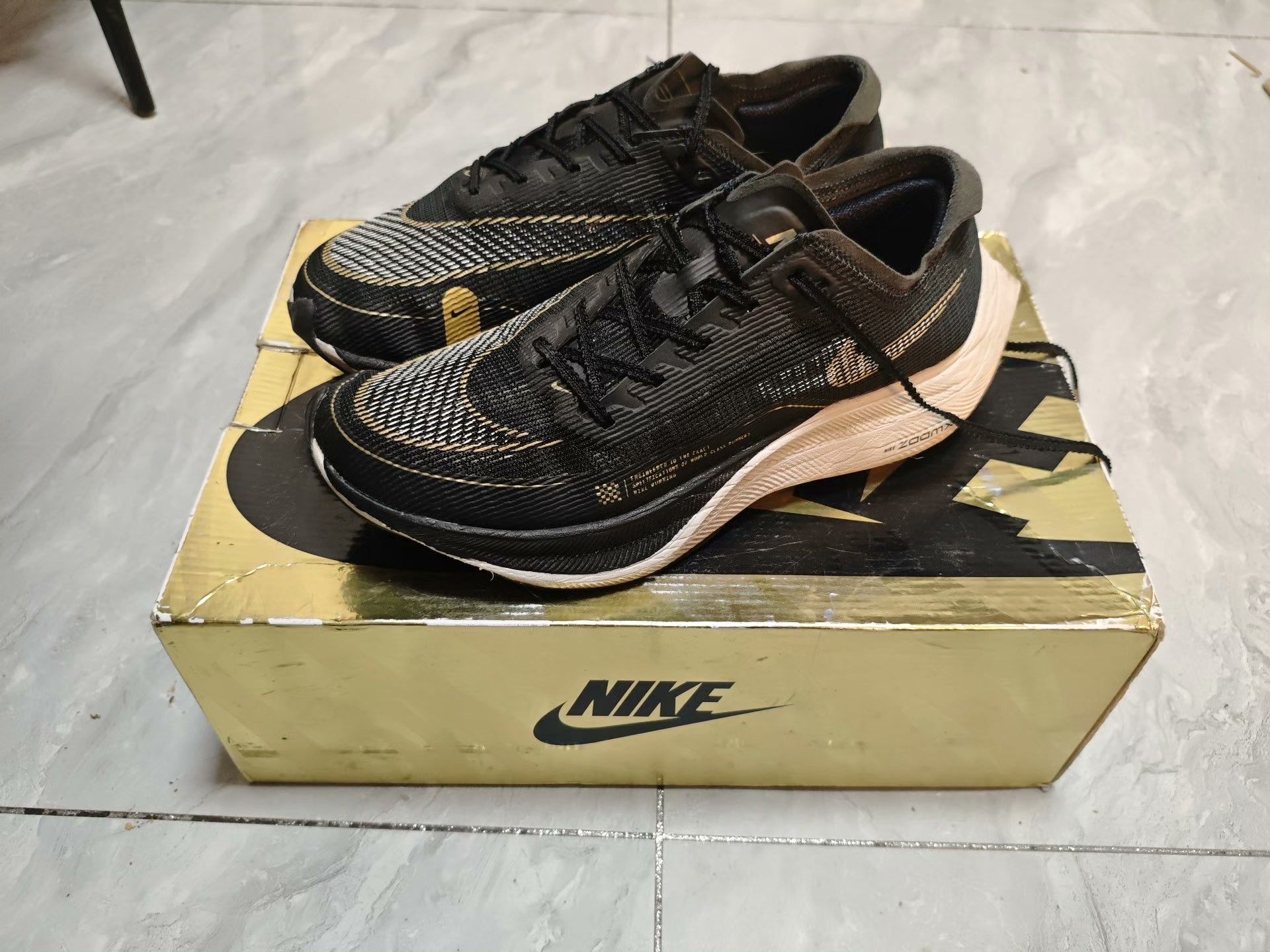 Nike Nike ZOOM Black Lowtop Sneakers 7.5 Men Size US 7.5 / EU 40-41 - 1 Thumbnail