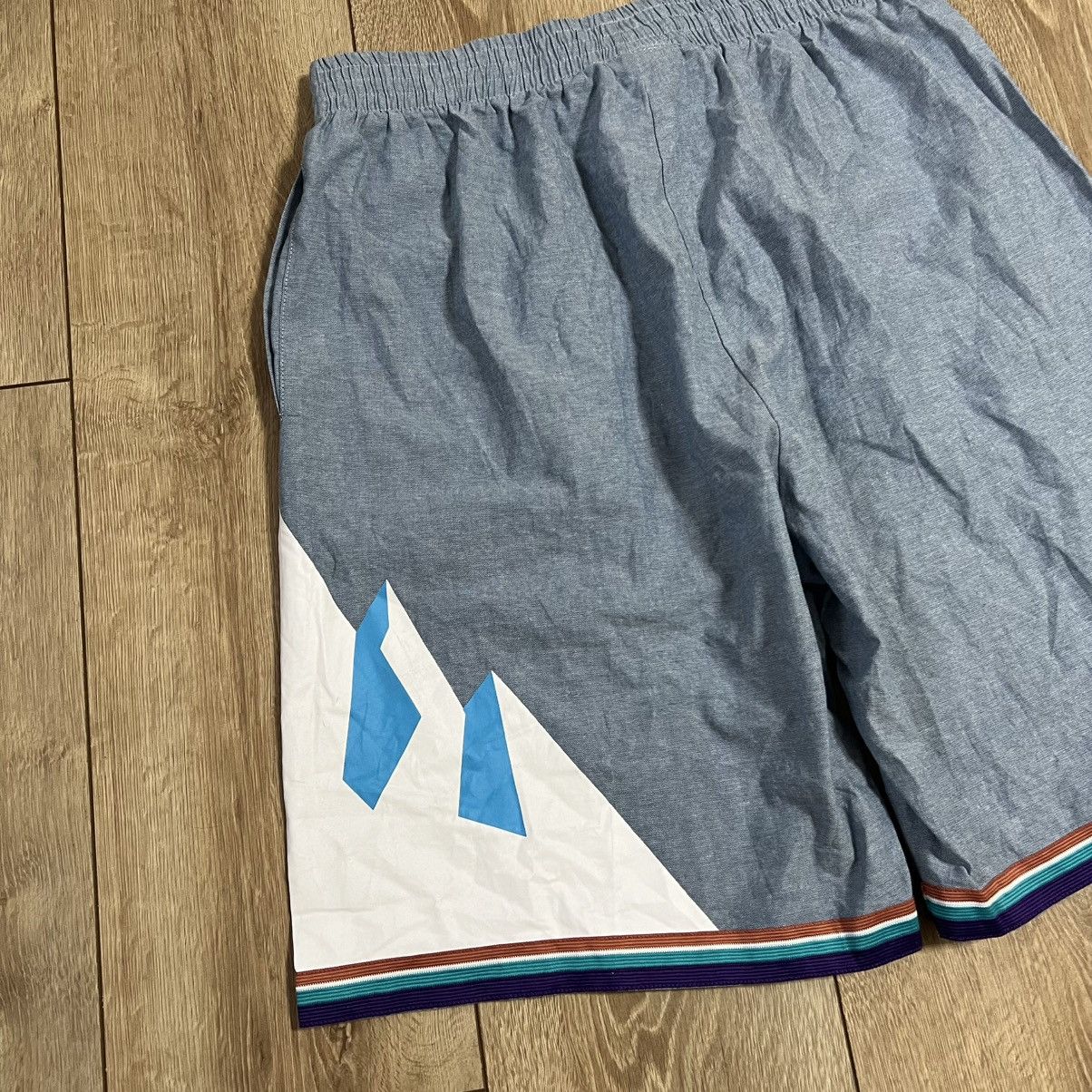 Mitchell & Ness MITCHELL & NESS UTAH JAZZ NBA SHORTS Size US 34 / EU 50 - 6 Thumbnail