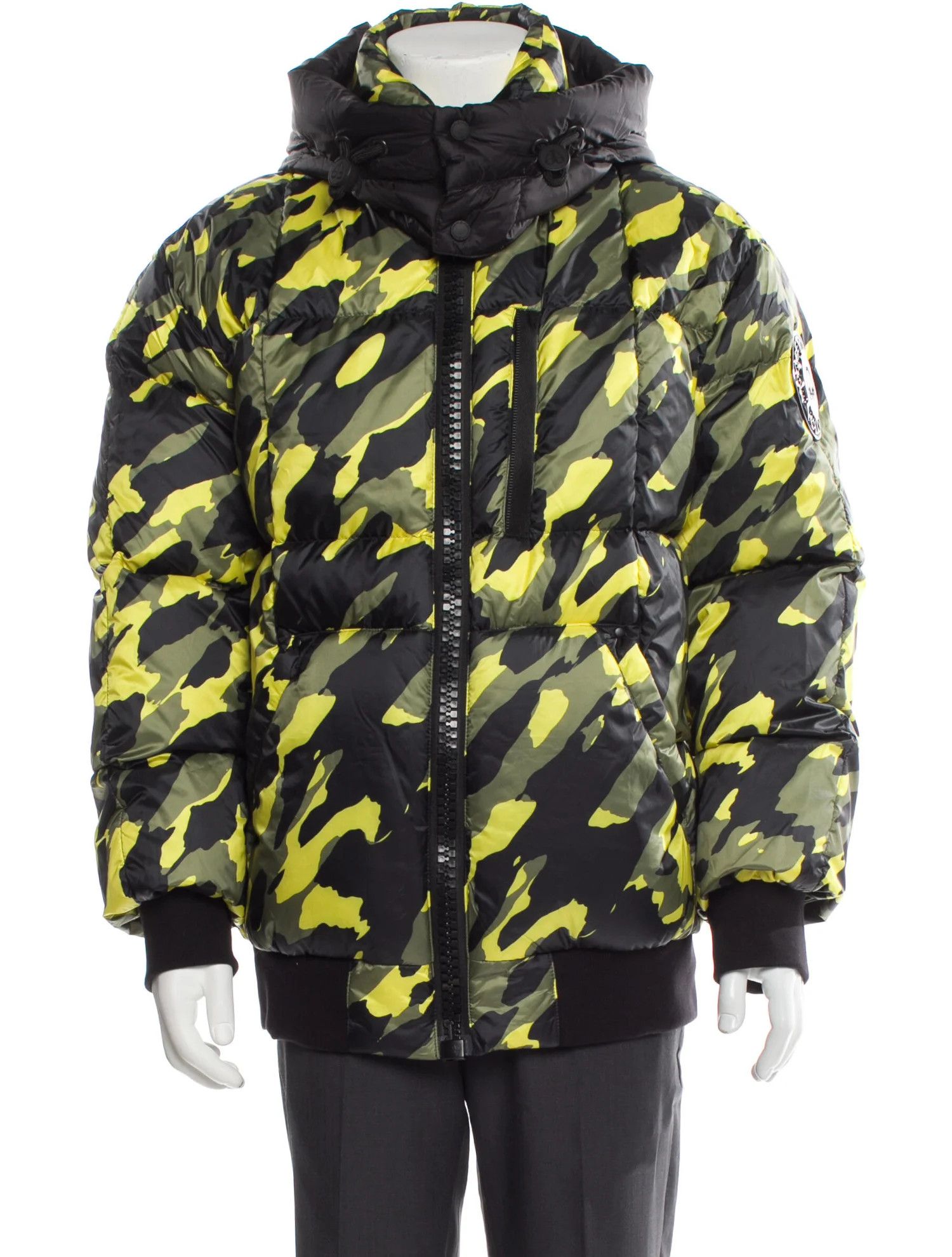 Image of Moose Knuckles O1C11T2Y0124 Greenview Bomber Camo In Multicolor, Men's (Size XL)