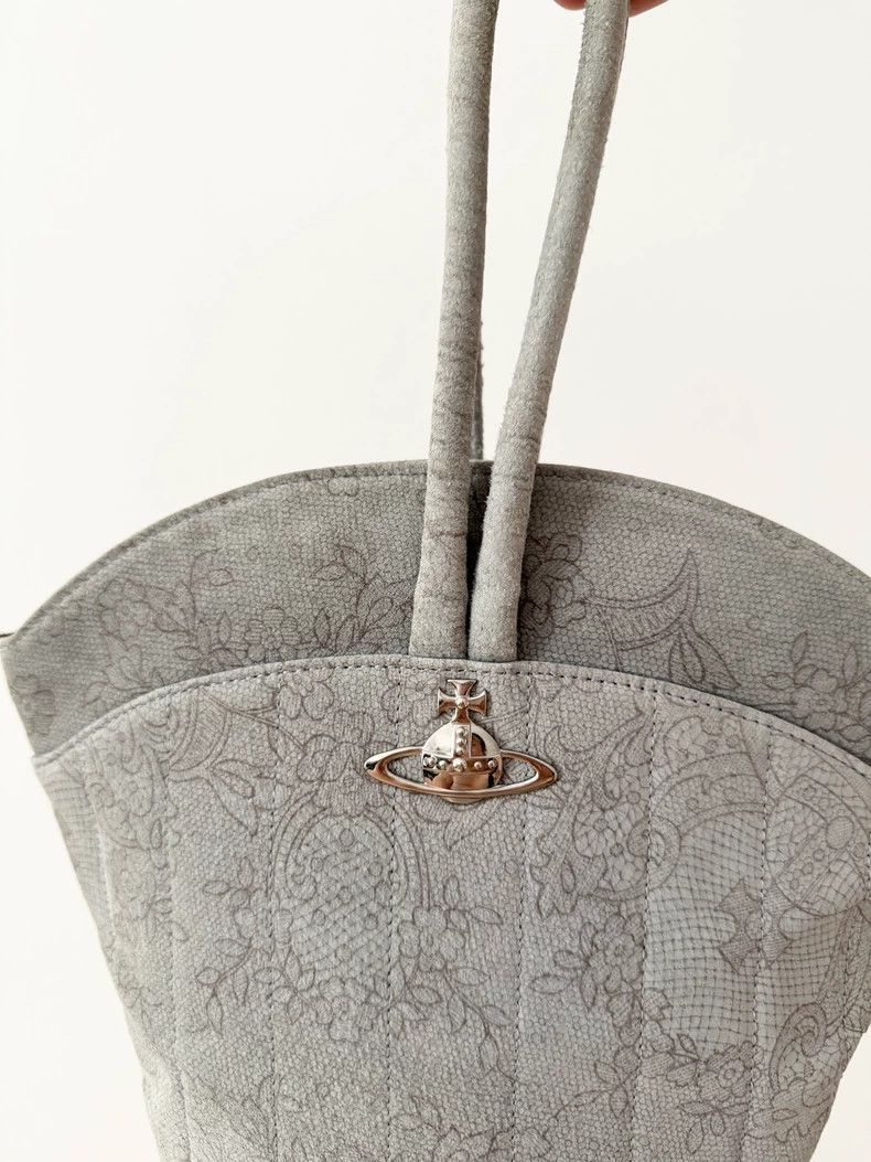 Vivienne Westwood Vivienne Westwood Gray suede lace-patterned silver Saturn Size ONE SIZE - 4 Thumbnail