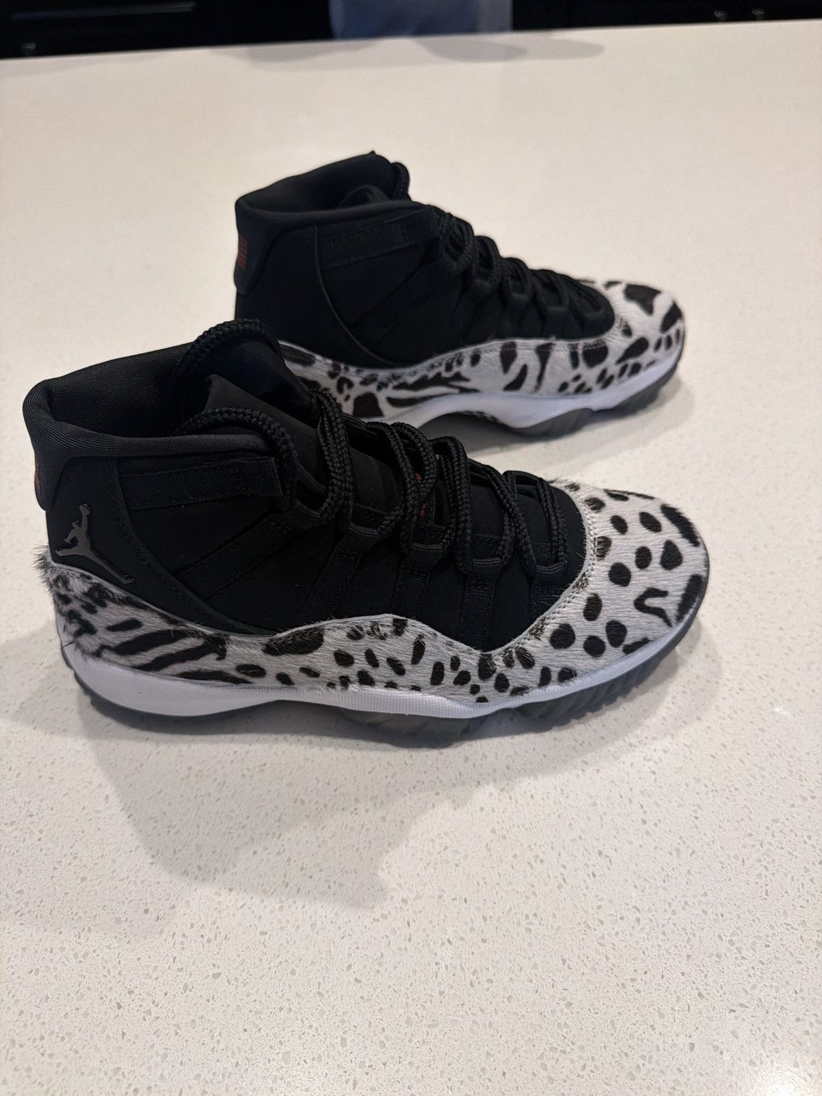 Jordan Brand WMNS Air Jordan 11 Retro Animal Instinct Size US 7.5 / EU 40-41 - 5 Thumbnail
