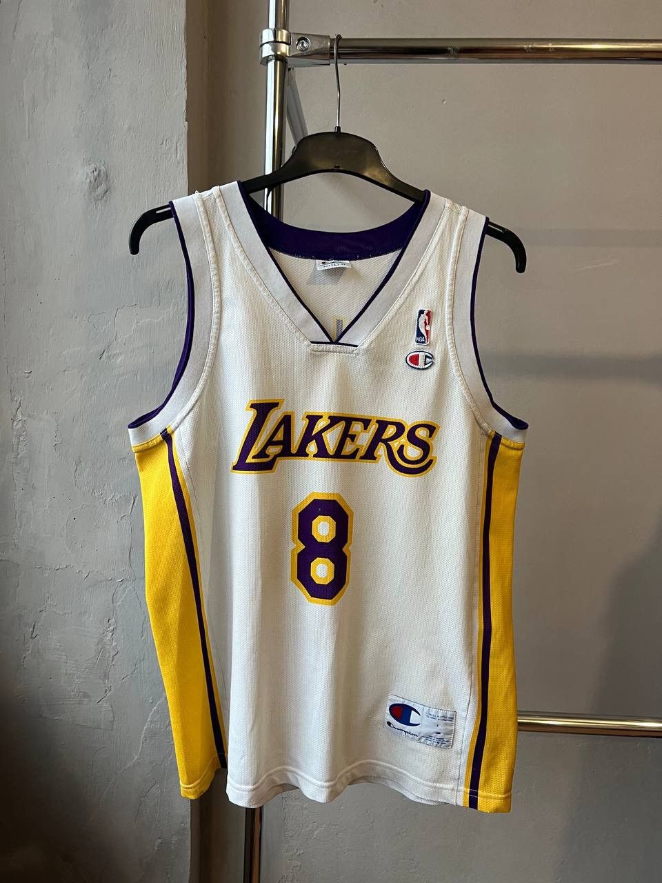 NBA VINTAGE LOS ANGELES LAKERS #8 BRYANT BASKETBALL JERSEY SZ L Size US L / EU 52-54 / 3 - 2 Thumbnail