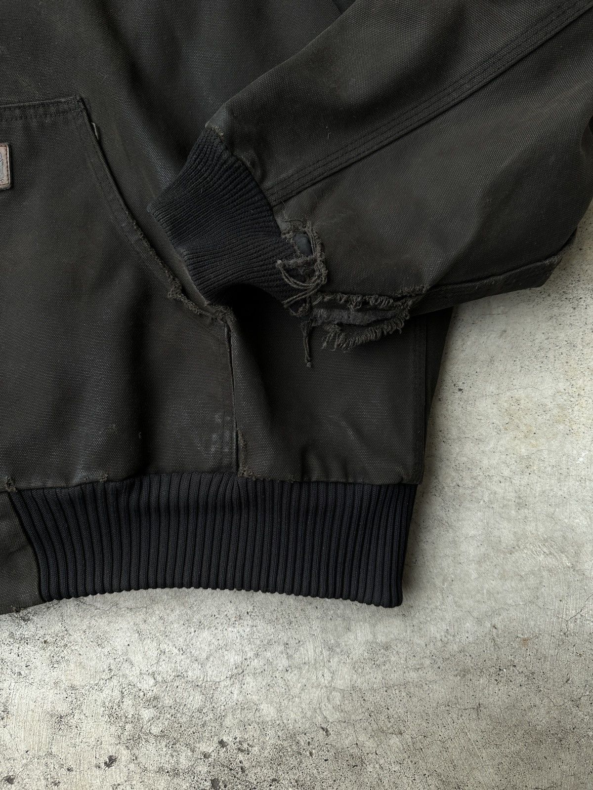 Carhartt Carhartt Hooded work Jacket Faded Black Dirty worn trashed Size US XL / EU 56 / 4 - 5 Thumbnail