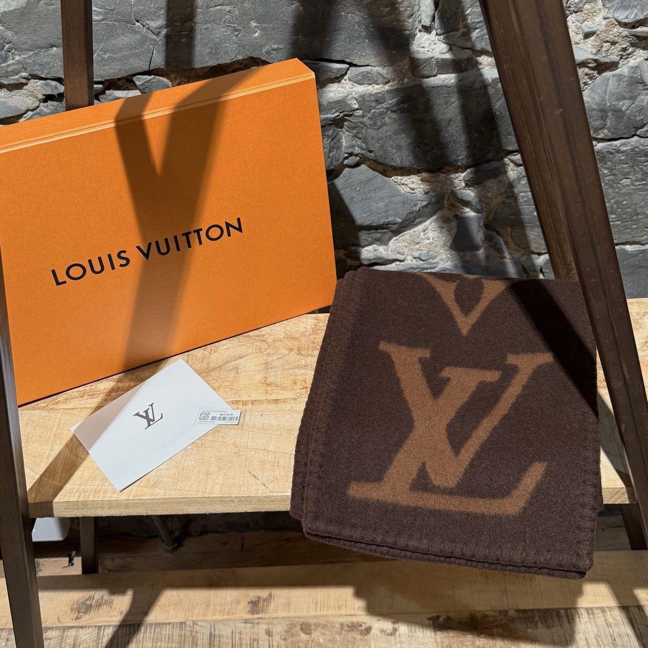 Louis Vuitton Louis Vuitton Brown Cashmere Monogram Sweet Dreams Scarf Size ONE SIZE - 11 Thumbnail