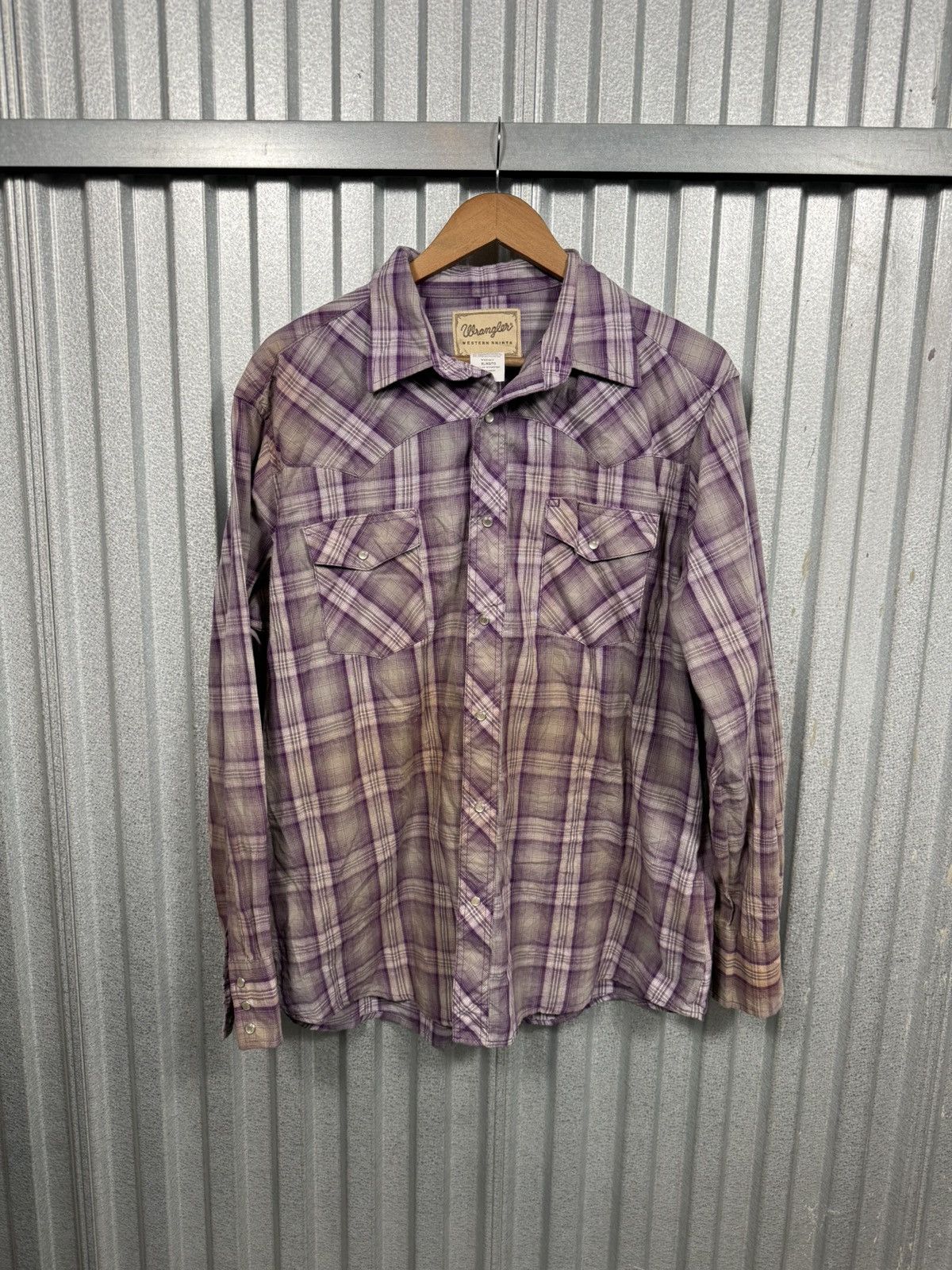 Wrangler Vintage Wrangler Classic Purple Pearl Snap Western Button Up Size US XL / EU 56 / 4 - 1 Thumbnail