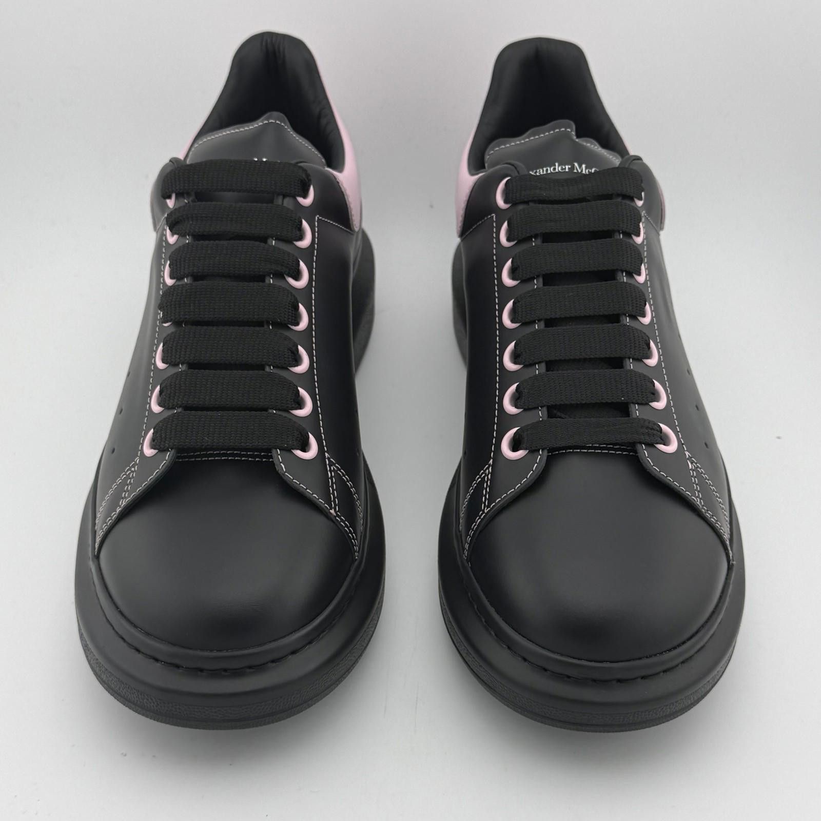 Alexander McQueen Alexander McQueen Oversized Black Pink Sneakers EU 43 New Size US 10 / EU 43 - 2 Thumbnail
