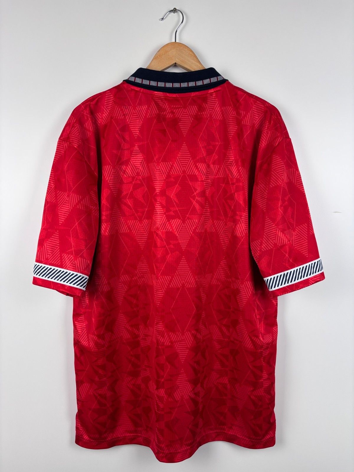 Other Score Draw England 1990-92 Away Football Jersey Reissue XL Size US XL / EU 56 / 4 - 7 Thumbnail