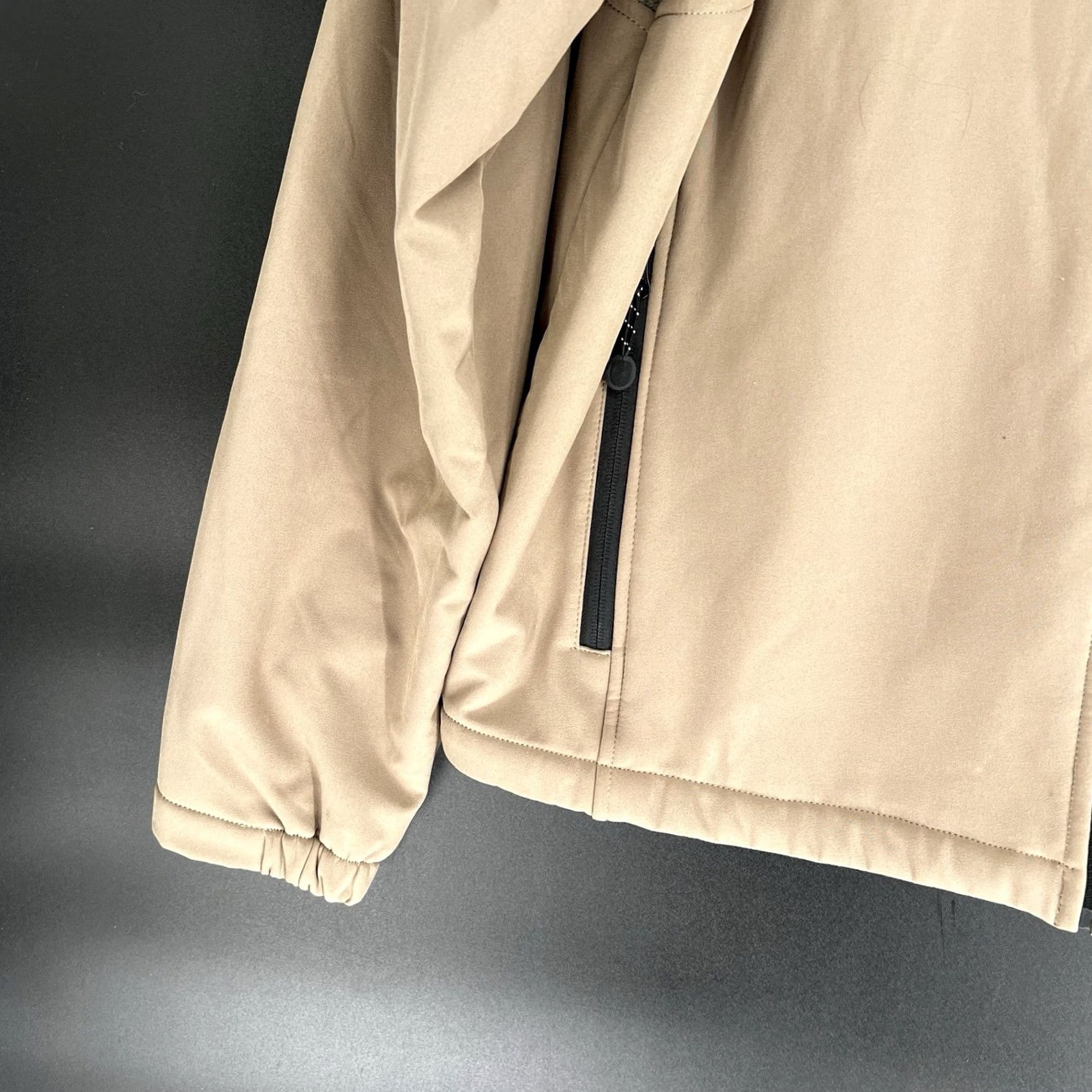 Black Diamond VINTAGE Black Diamond Mens Jacket L Beige Green Softshell Full Zip Pockets Outdoors Size US L / EU 52-54 / 3 - 5 Thumbnail