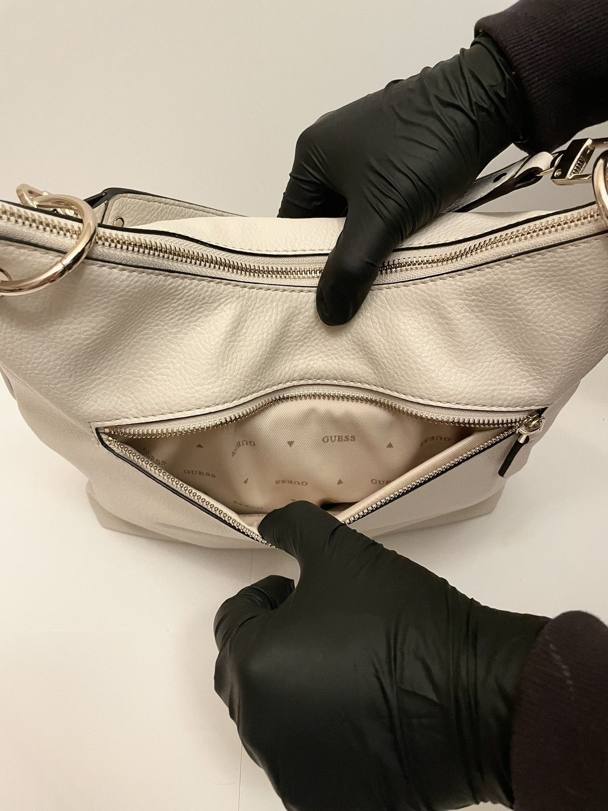Guess GUESS Levi’s Large Hobo Size ONE SIZE - 3 Thumbnail