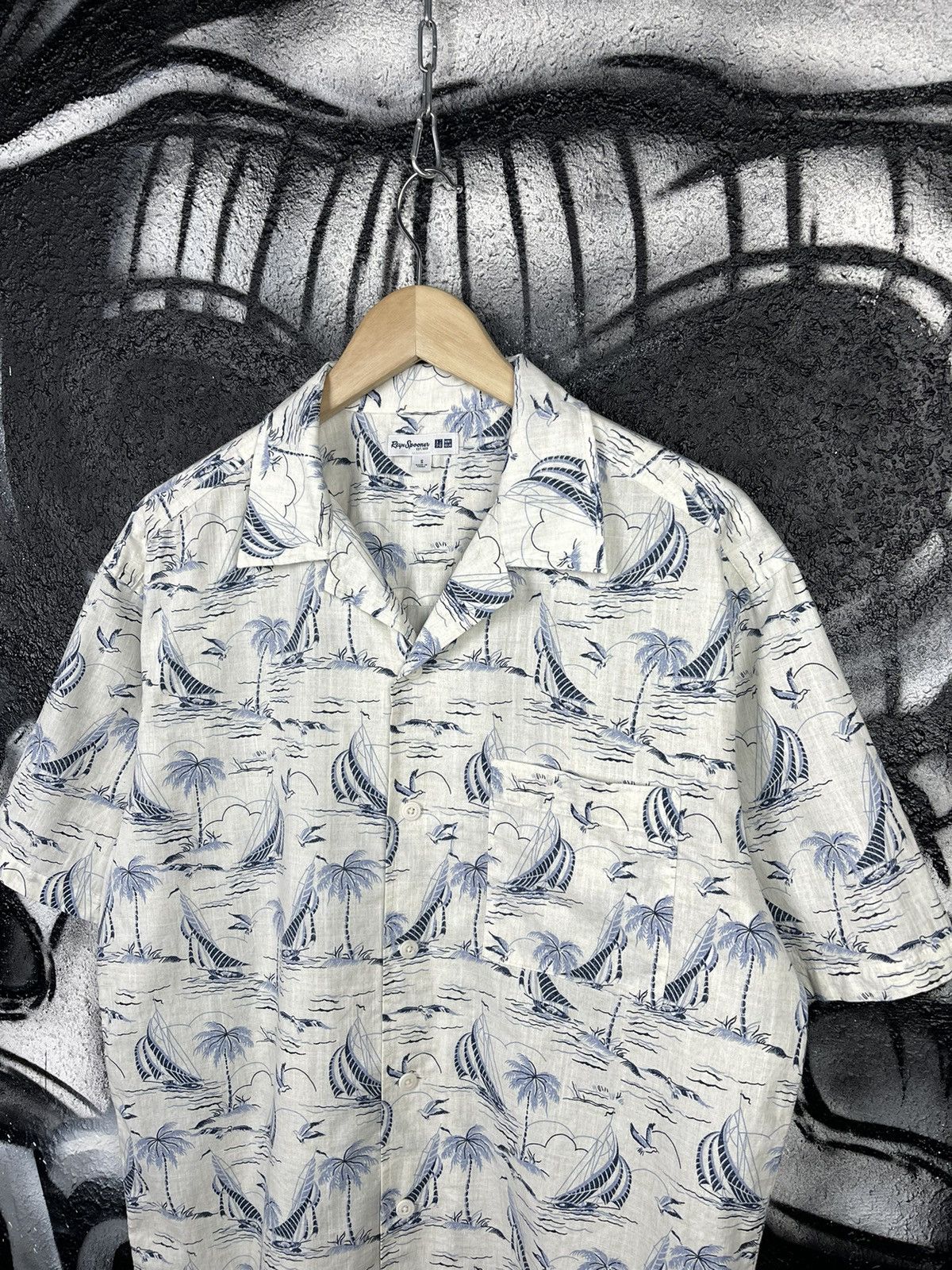 Reyn Spooner × Uniqlo Uniqlo x Reyn Spooner Hawaiian Shirt Button Up Men’s Size S Size US S / EU 44-46 / 1 - 3 Thumbnail