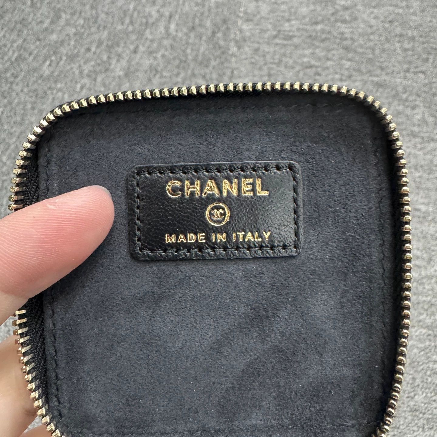 Chanel Chanel New Jewelry Storage Case 8x8x5cm Size ONE SIZE - 5 Thumbnail