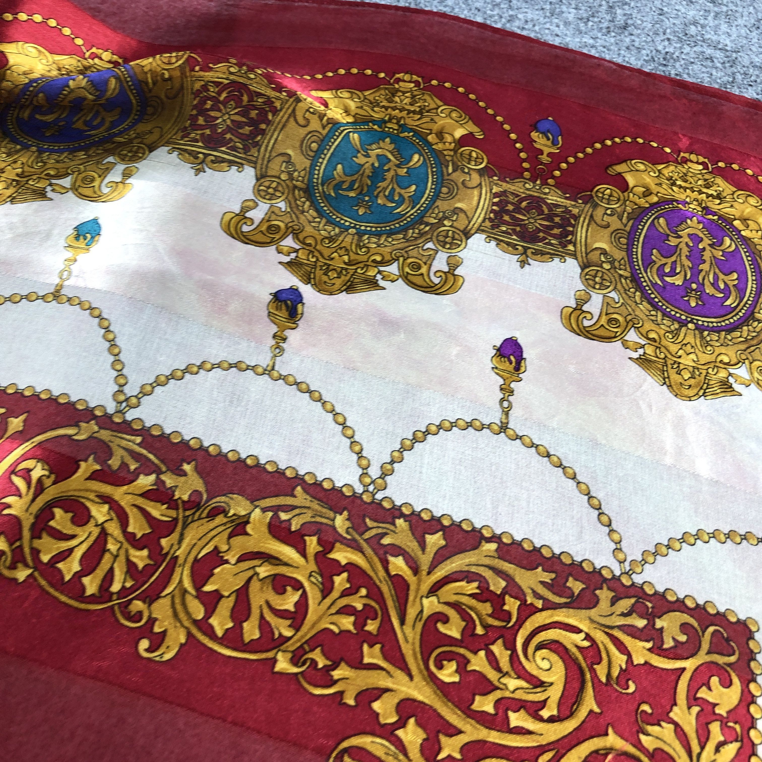 Japanese Brand Luxury Gold Chains Silk Scarf M1370 Size ONE SIZE - 9 Thumbnail