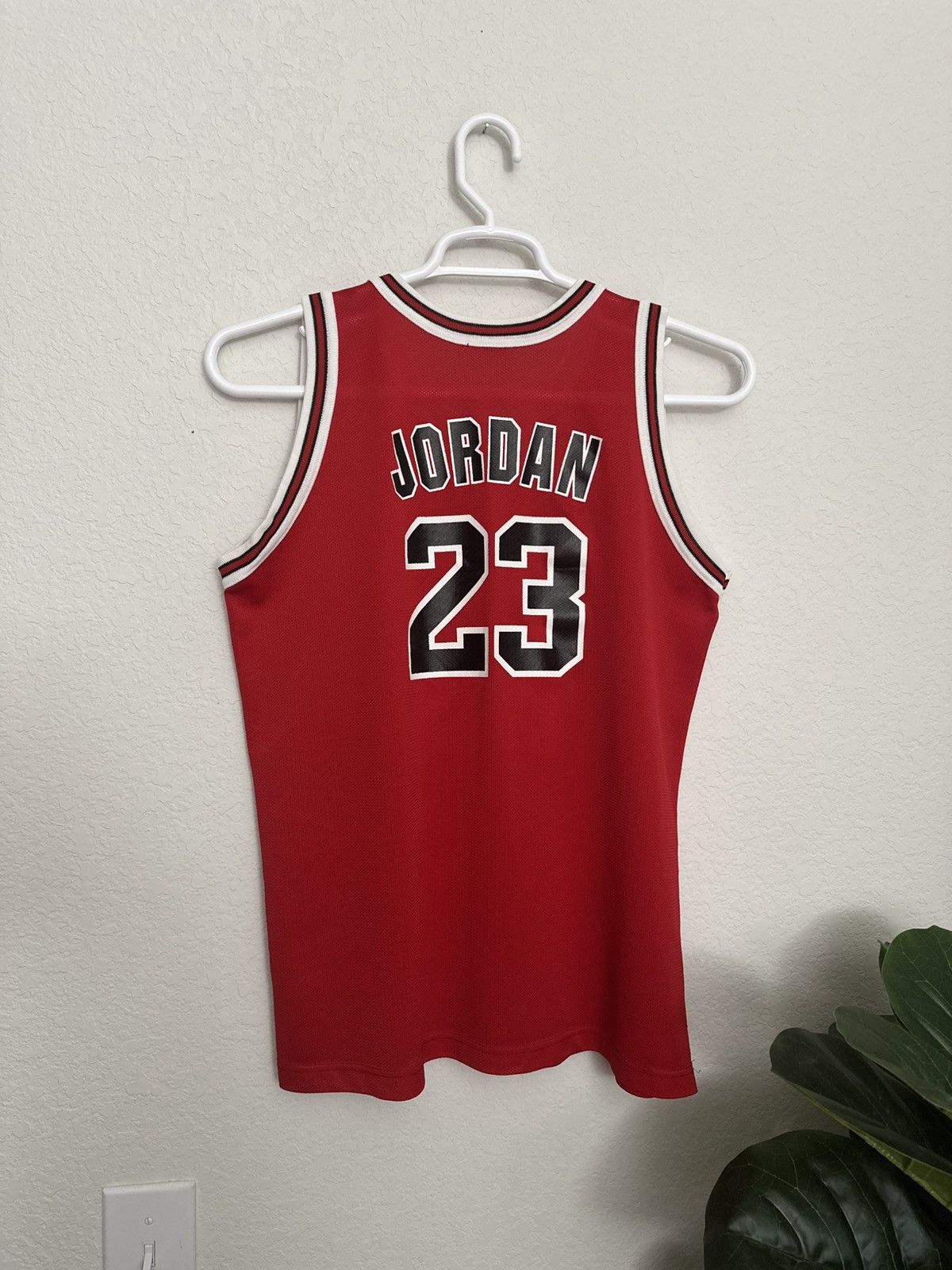 Champion × NBA × Vintage 90s Chicago Bulls Michael Jordan Champion Jersey Youth XL Size US XL / EU 56 / 4 - 4 Thumbnail