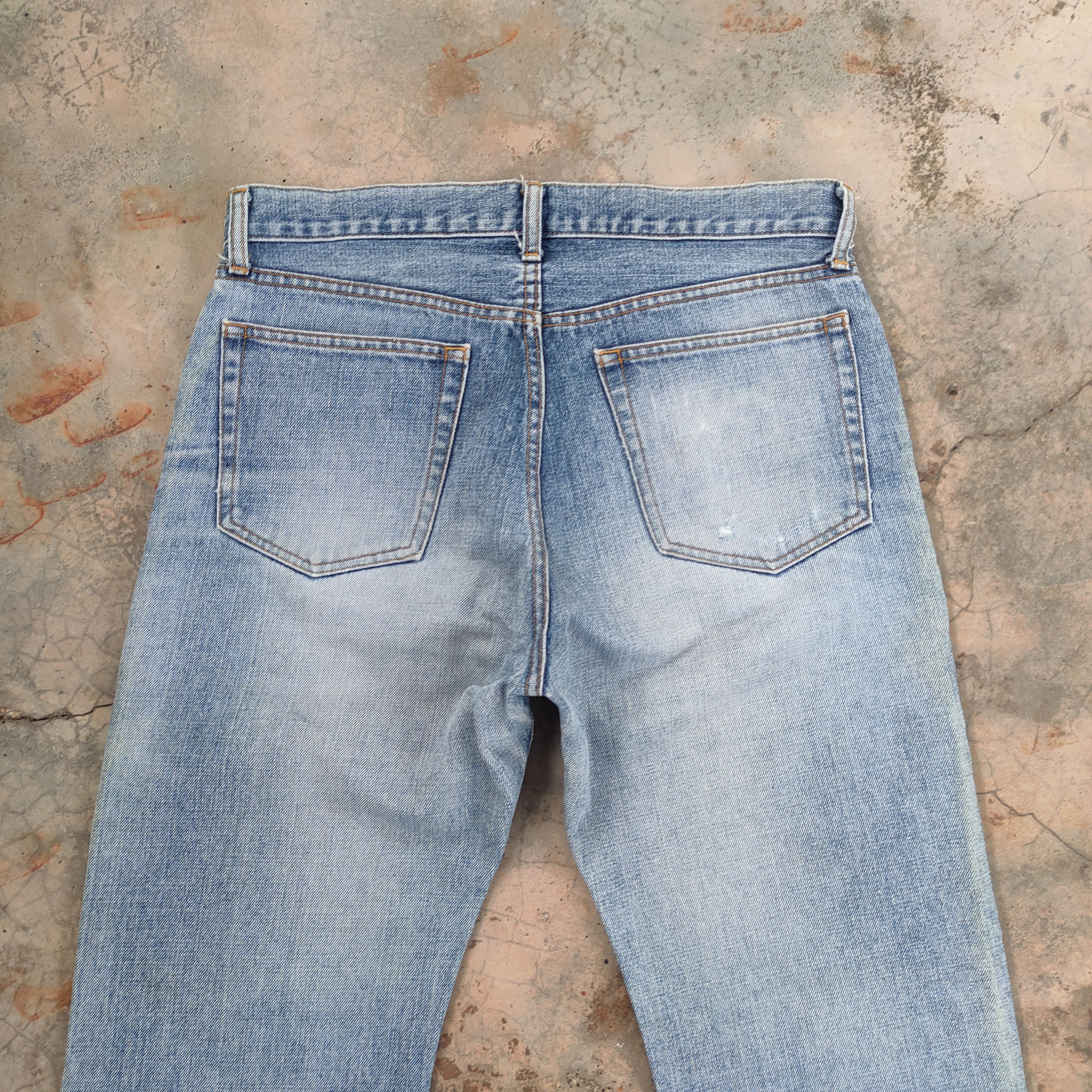 Japanese Brand VINTAGE JAPANESE DISTRESSED FADED JEANS PANTS Size US 32 / EU 48 - 9 Thumbnail