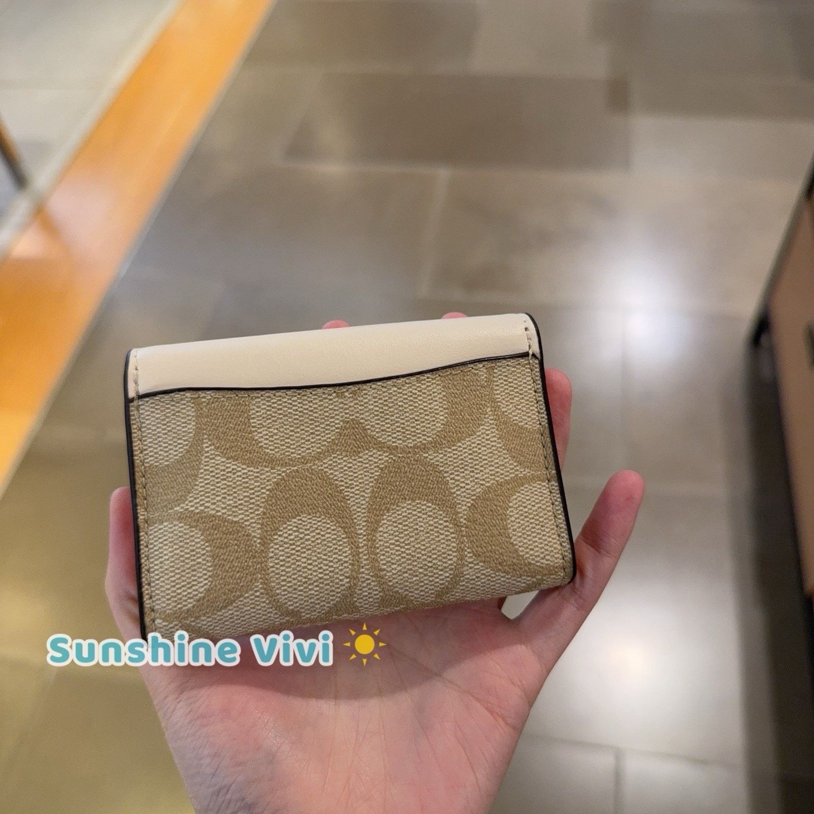 Coach NWT Coach Flap Card Case Canvas CH202 LIght Khaki/Chalk Size ONE SIZE - 3 Thumbnail