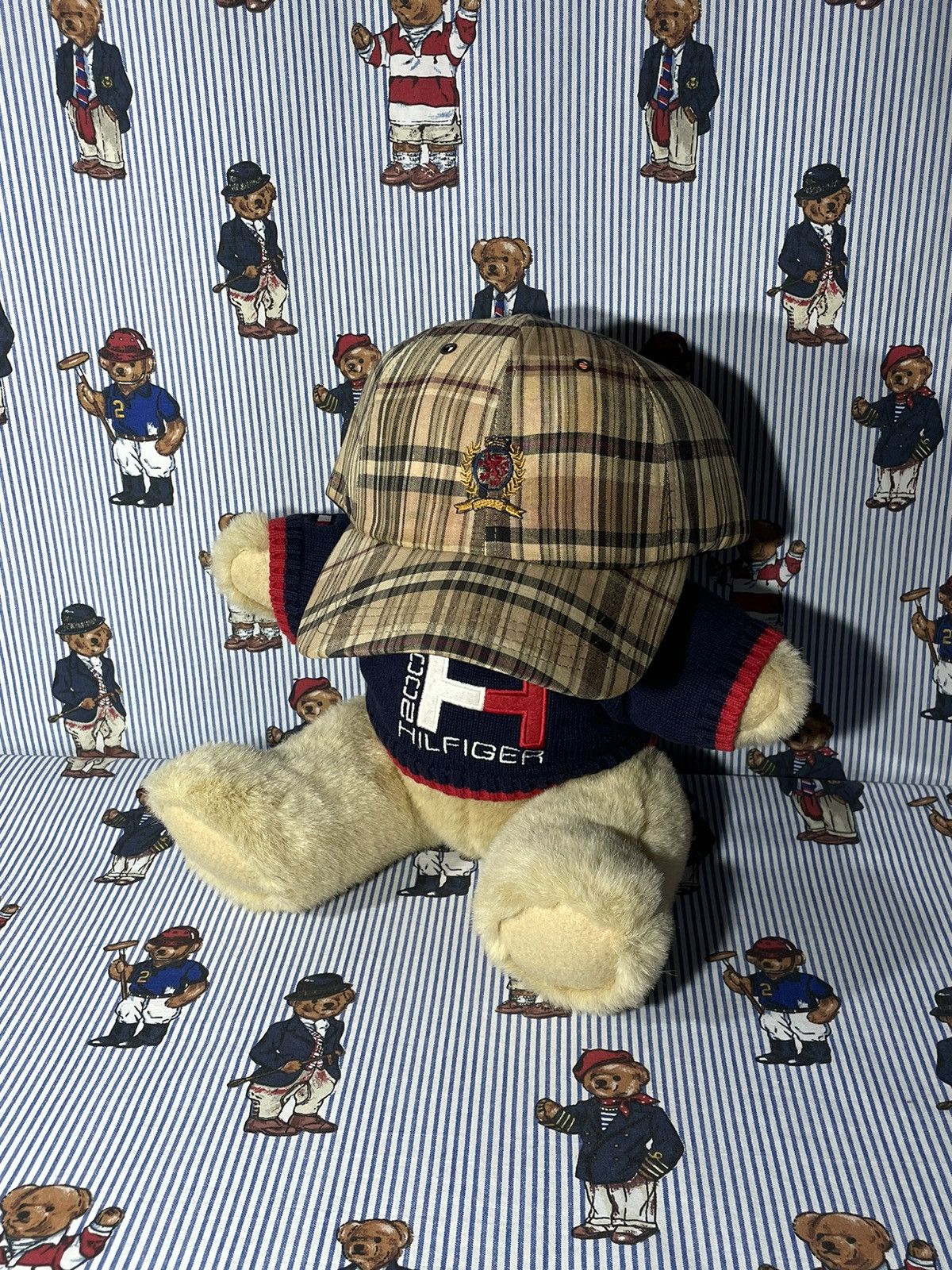 Tommy Hilfiger × Vintage Cap Tommy Hilfiger Lion Crest OG Vintage 90’s Size ONE SIZE - 1 Thumbnail