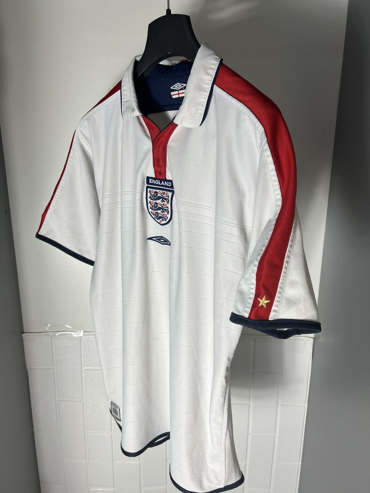 Umbro × Vintage VERY RARE UMBRO ENGLAND RETRO SOCCER JERSEY BLOKECORE 90s Size US M / EU 48-50 / 2 - 4 Thumbnail